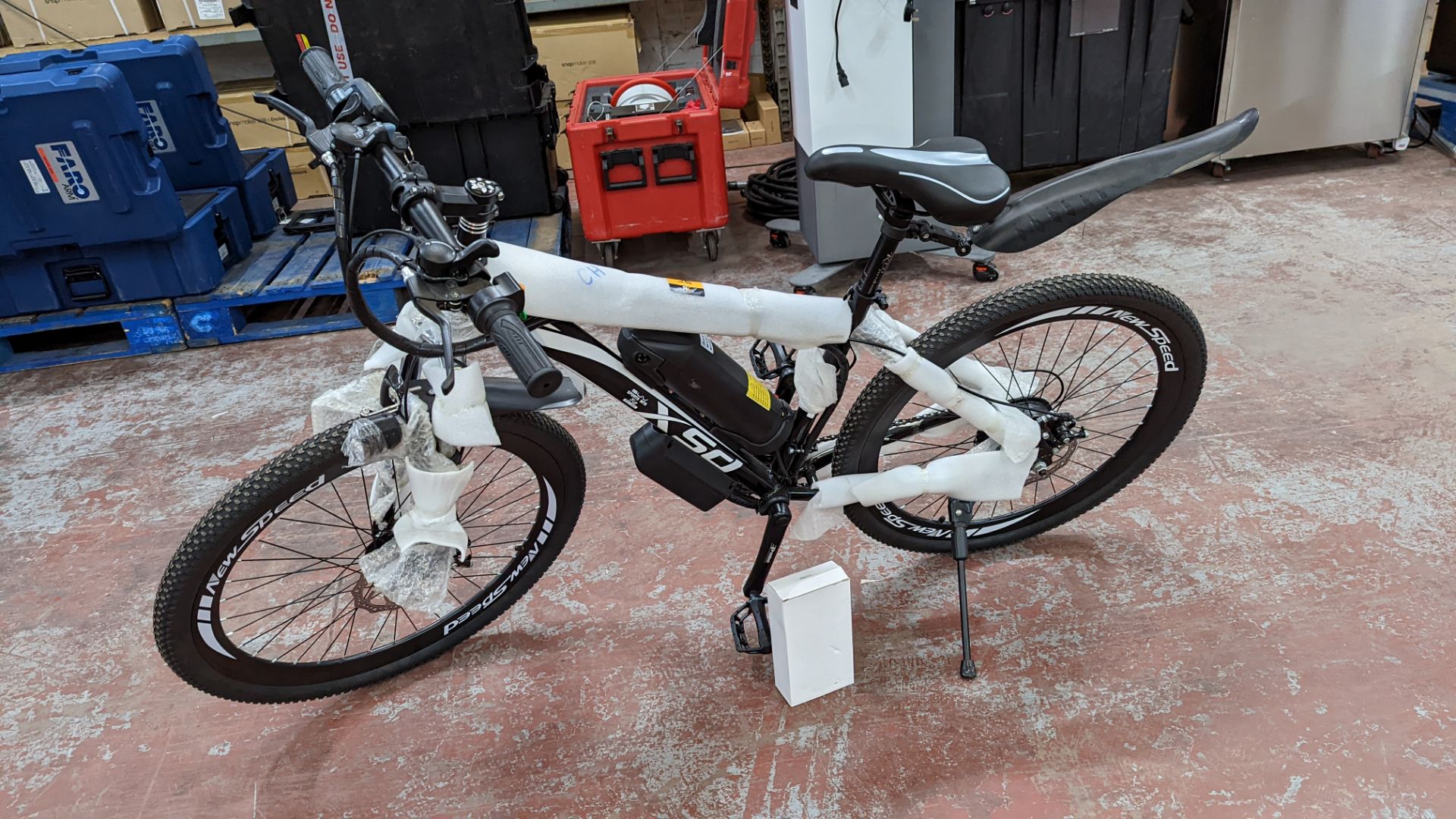 XSD FTX Sport MTB 7.5 Racing electric bike with Shimano Tourney TZ gears. Includes 36v 12AH battery, - Image 3 of 24