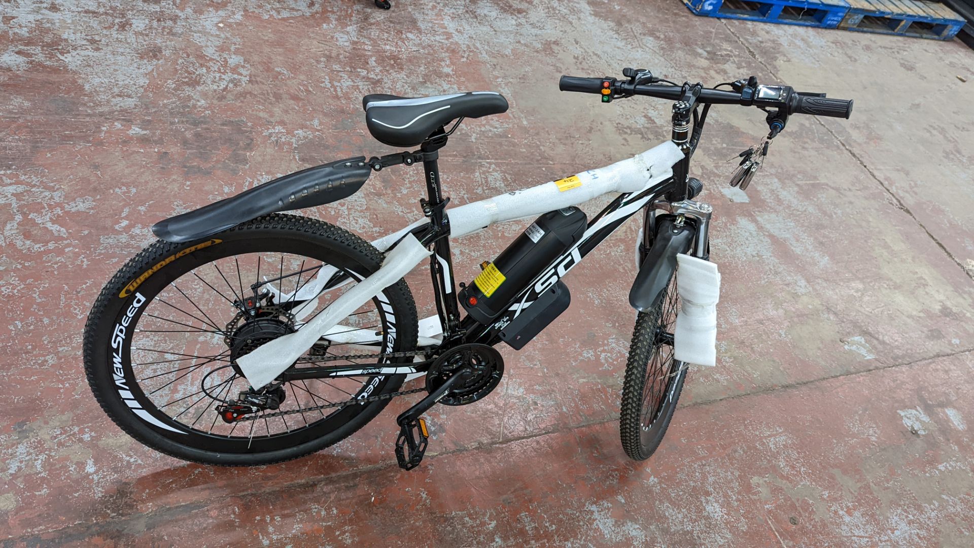 XSD FTX Sport MTB 7.5 Racing electric bike with Shimano Tourney TZ gears. Includes 36v 12AH battery, - Image 10 of 19