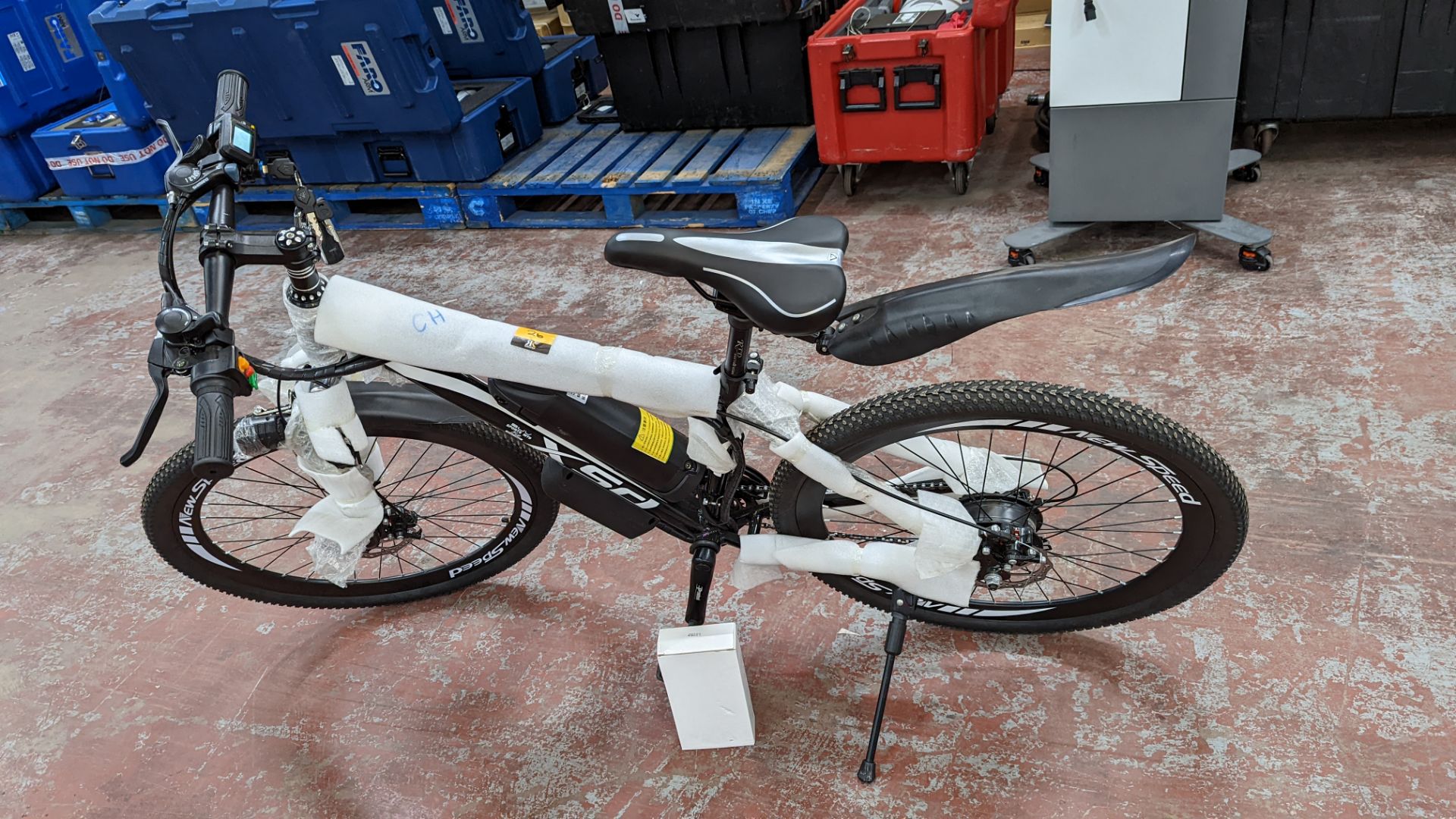 XSD FTX Sport MTB 7.5 Racing electric bike with Shimano Tourney TZ gears. Includes 36v 12AH battery, - Image 4 of 24