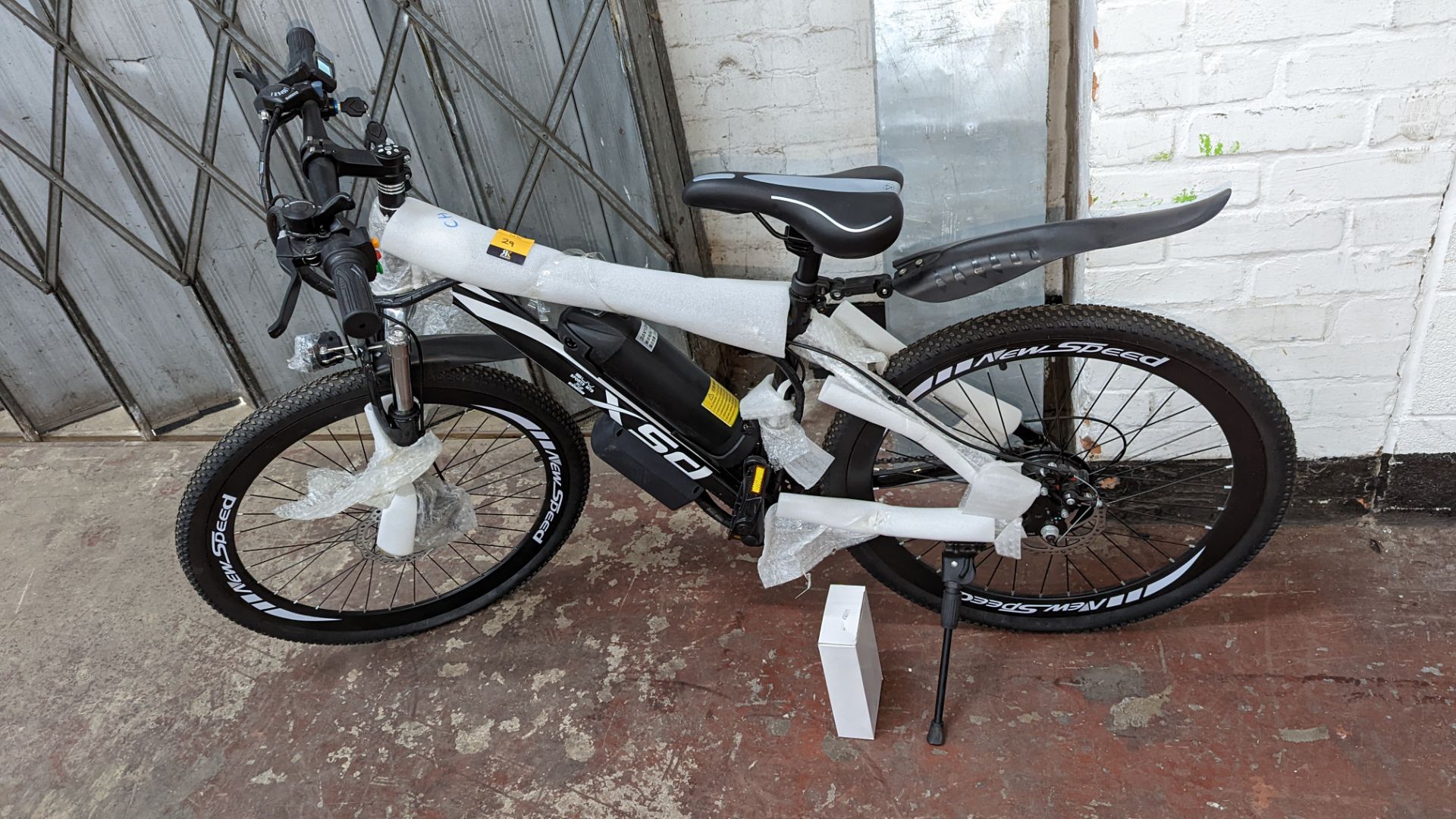 XSD FTX Sport MTB 7.5 Racing electric bike with Shimano Tourney TZ gears. Includes 36v 12AH battery, - Image 3 of 16