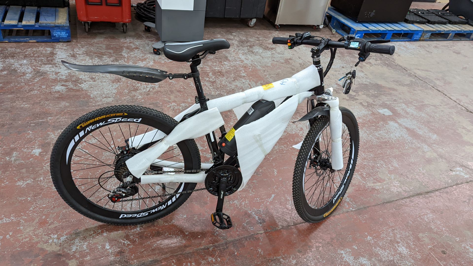 XSD FTX Sport MTB 7.5 Racing electric bike with Shimano Tourney TZ gears. Includes 36v 12AH battery, - Image 18 of 18