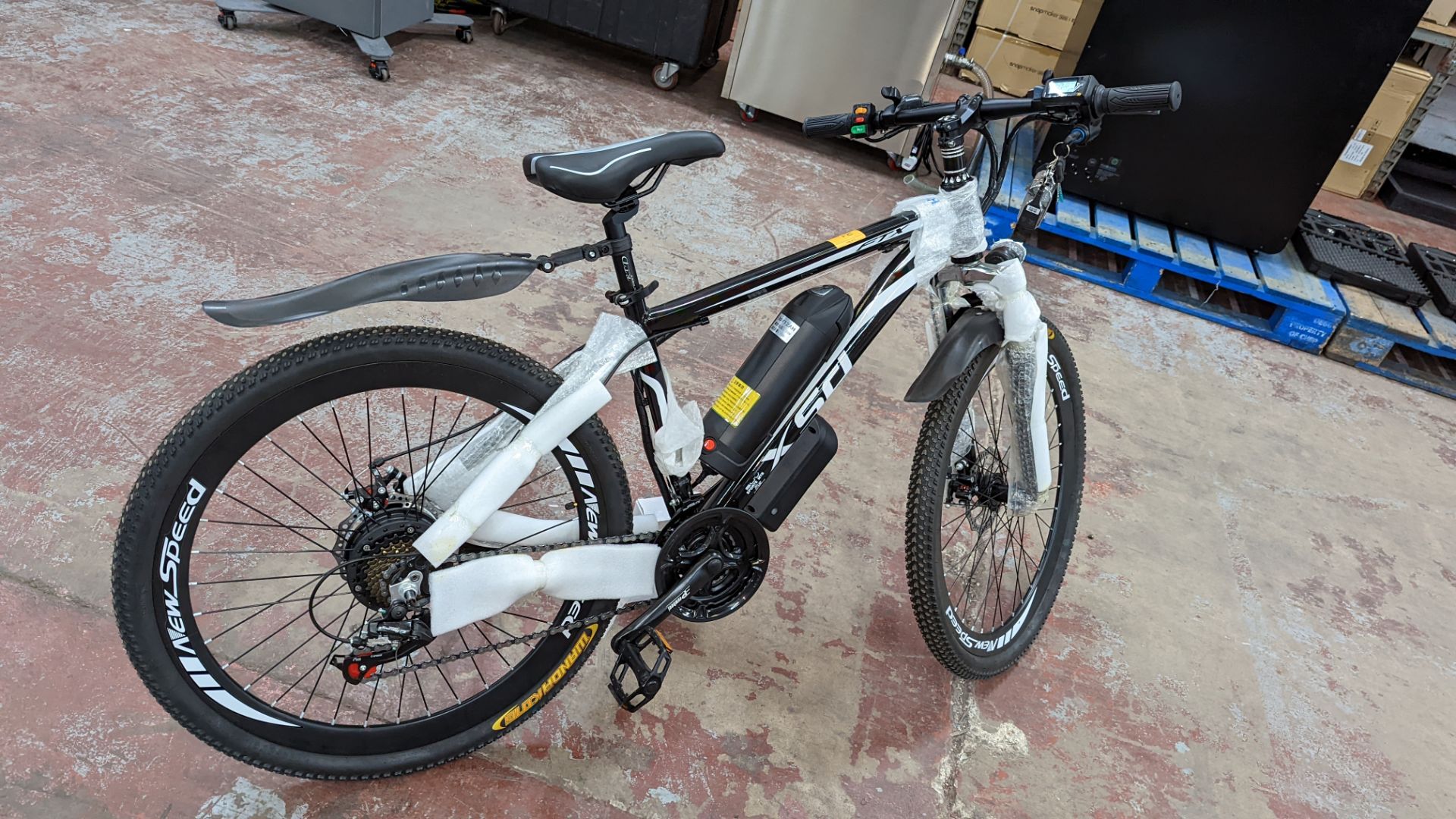 XSD FTX Sport MTB 7.5 Racing electric bike with Shimano Tourney TZ gears. Includes 36v 12AH battery, - Image 10 of 26