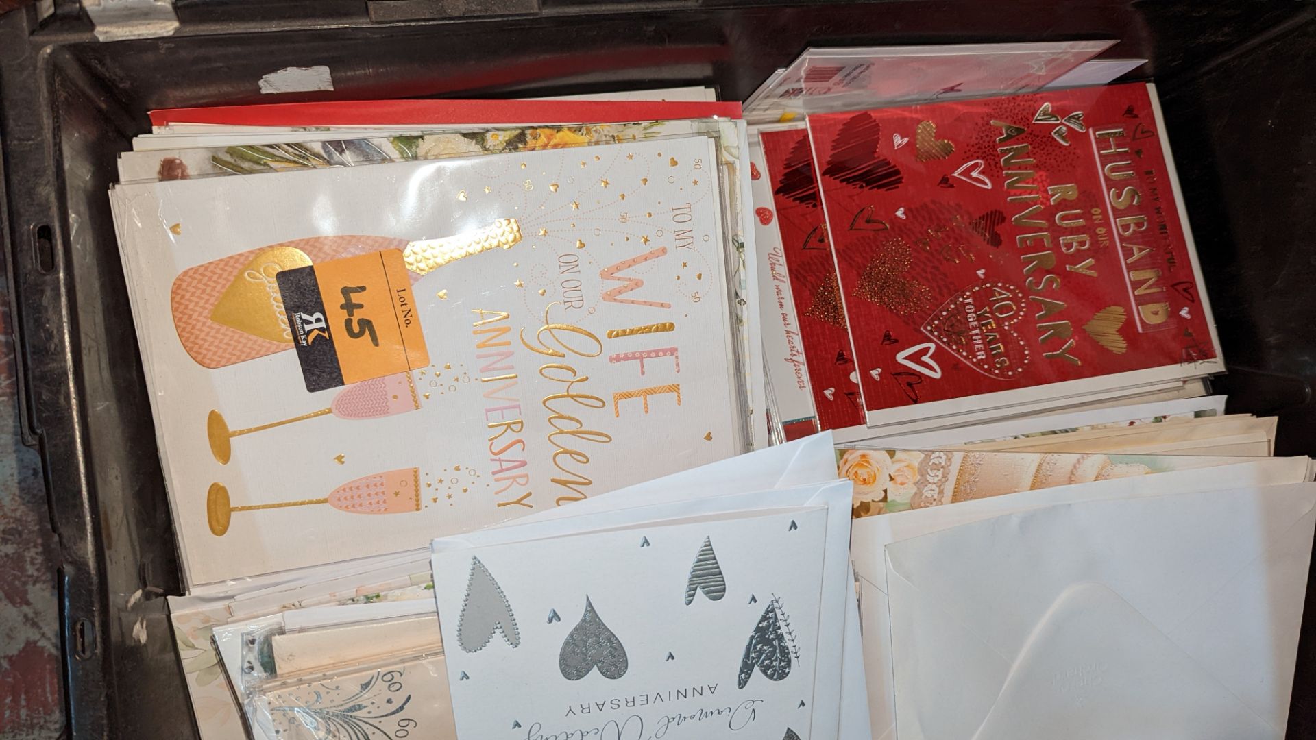 Contents of a crate of greetings cards - crate excluded - Image 7 of 7