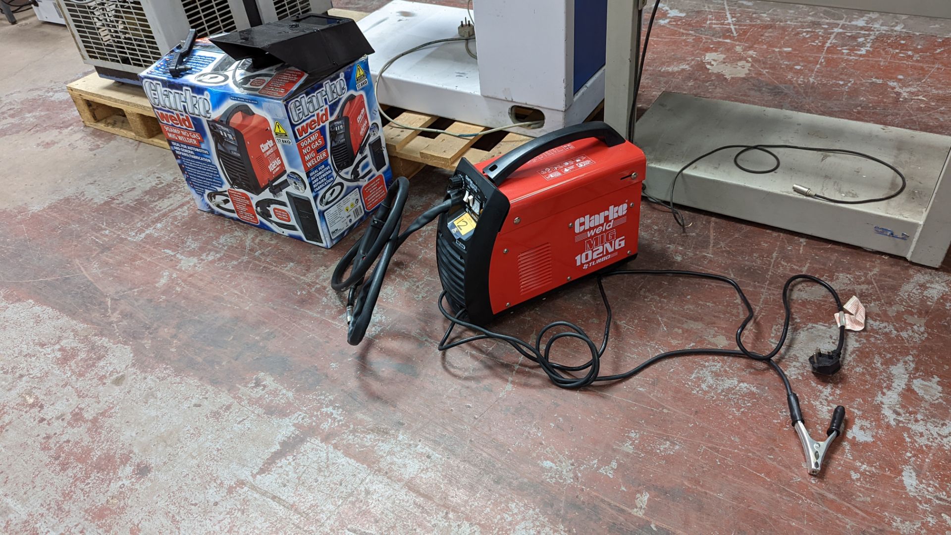 Clarke Weld 90amp No Gas Mig Welder, model 102NG - boxed, appears unused - Image 2 of 10