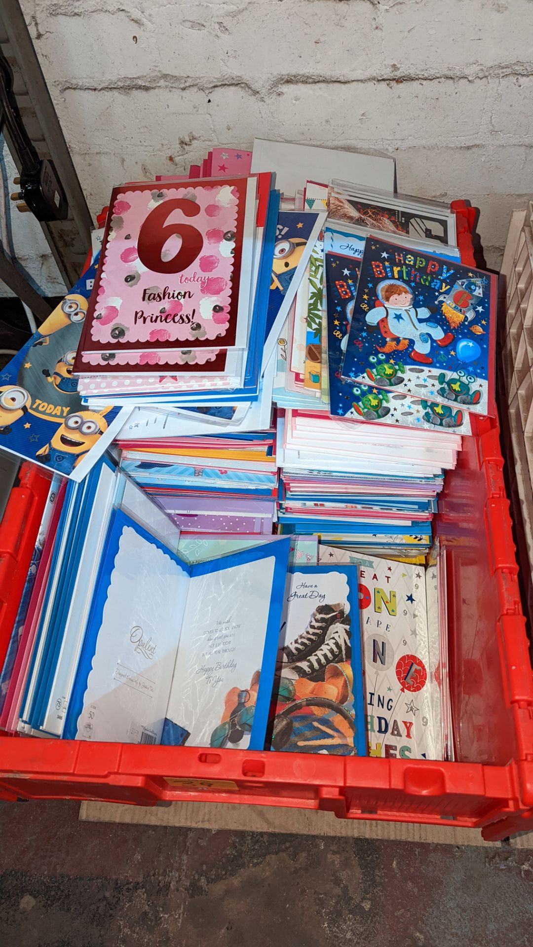 Contents of a crate of greetings cards - crate excluded - Image 9 of 11