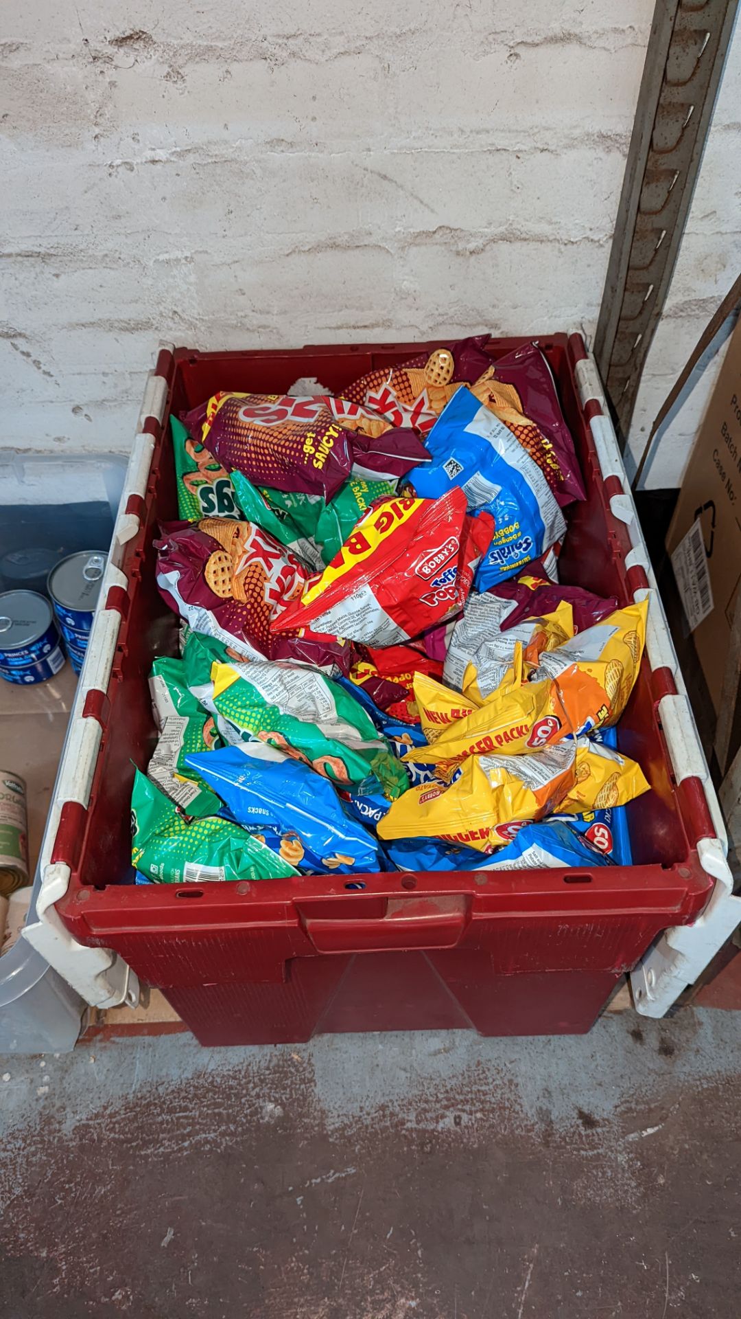 Mixed food lot comprising the contents of a crate of canned food & the contents of a crate of crisps - Image 10 of 10