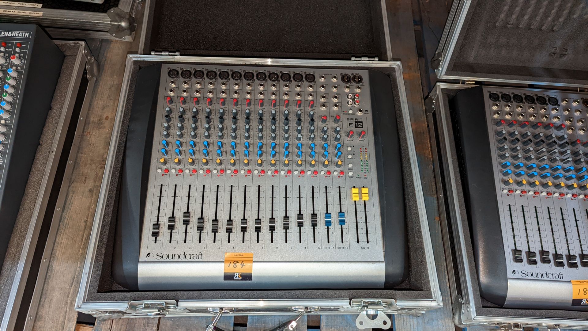 Soundcraft Spirit E12 mixing desk with flight case - Image 5 of 8