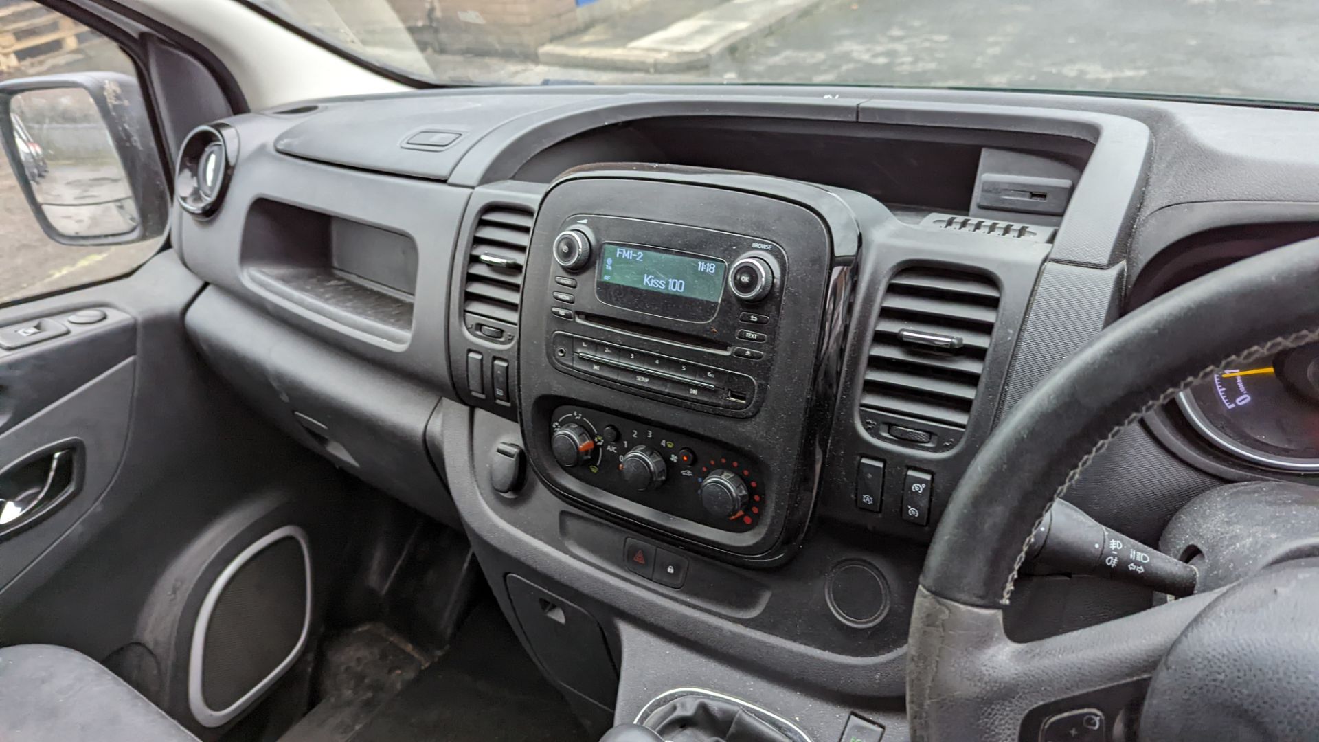 EU16 XEG Vauxhall Vivaro 2900 Sportive BT CDTi ECO SS panel van (L2/MWB), 6 speed manual gearbox, 15 - Image 40 of 51