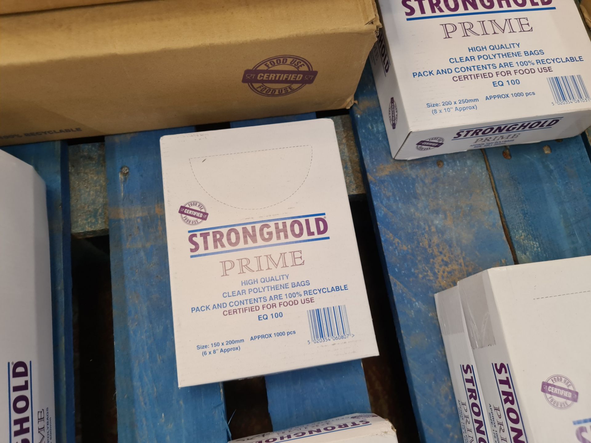 8 assorted sized boxes of Stronghold Prime high quality clear polythene bags in assorted sizes & sty - Image 3 of 6