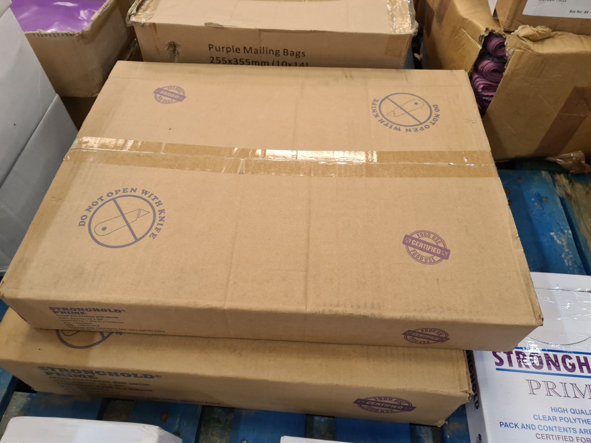 8 assorted sized boxes of Stronghold Prime high quality clear polythene bags in assorted sizes & sty - Image 4 of 6