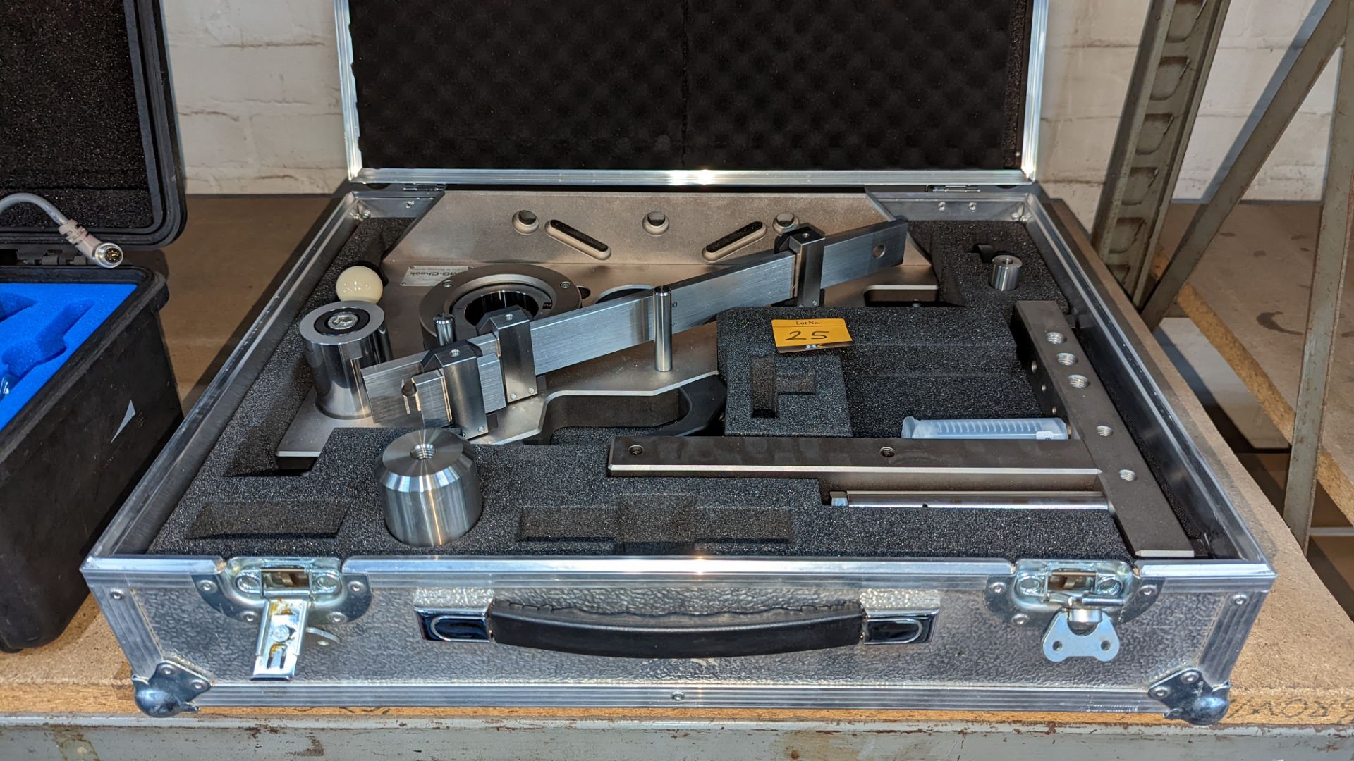 Zeiss KMG Check including ancillaries & dedicated carry case as pictured