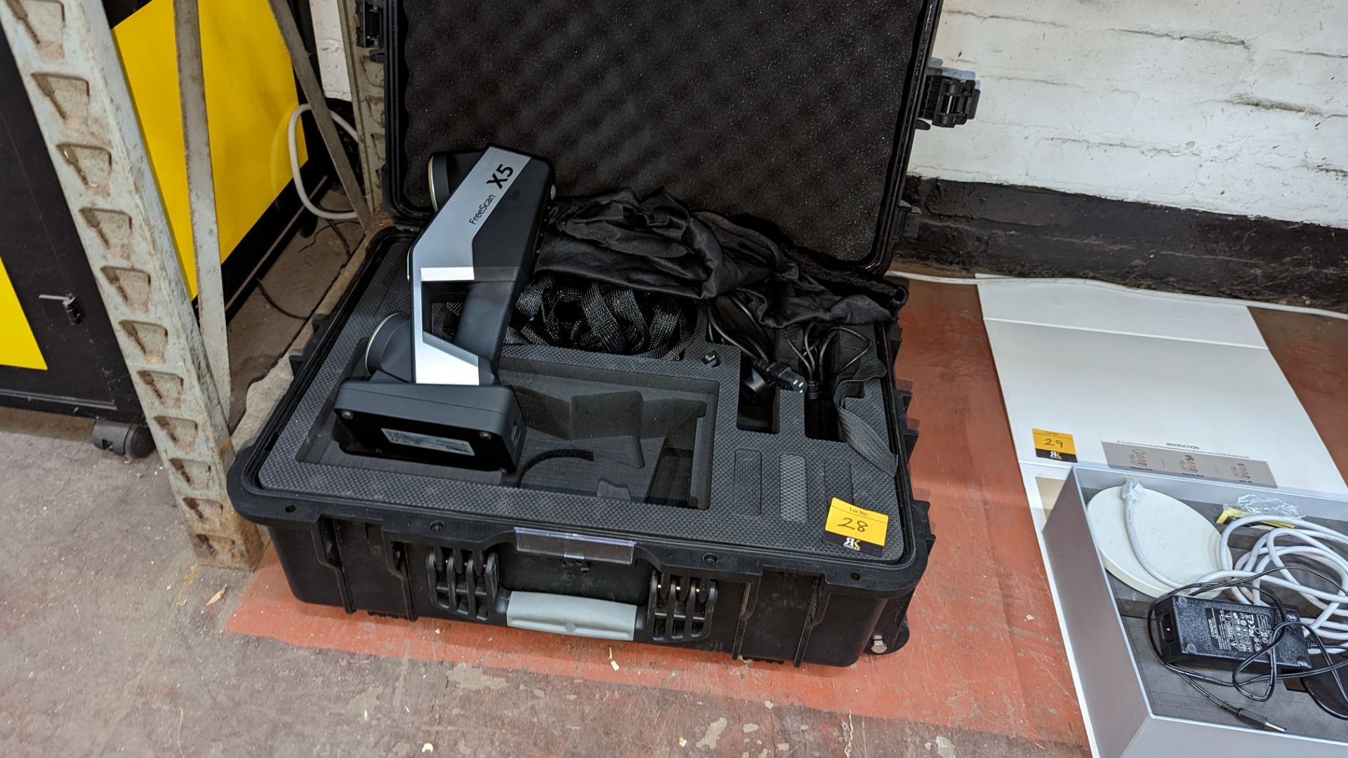 FreeScan X5 3D scanner including carry case & ancillaries - Image 11 of 12