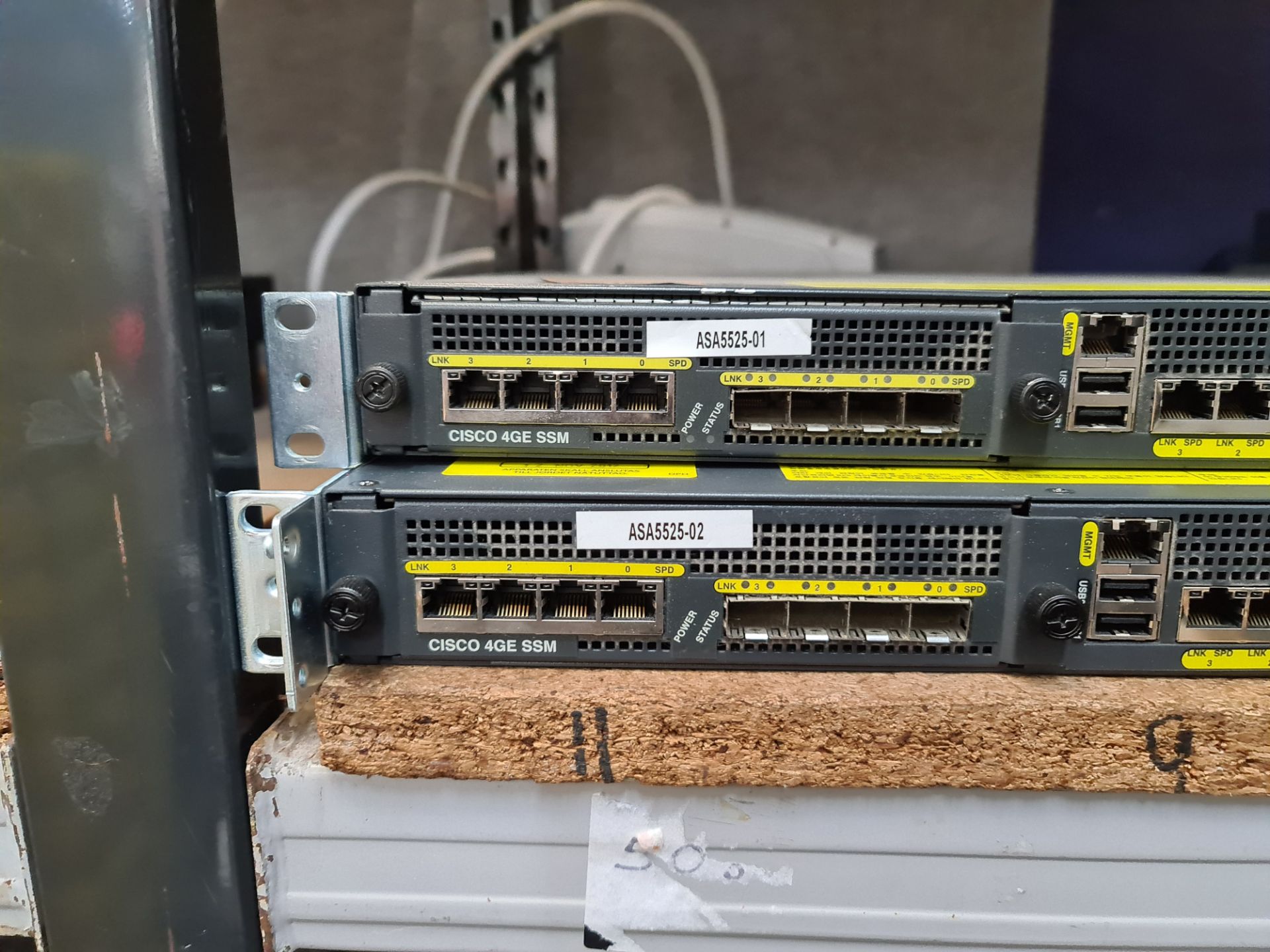 2 off Cisco ASA 5520 Series switches - Image 2 of 6