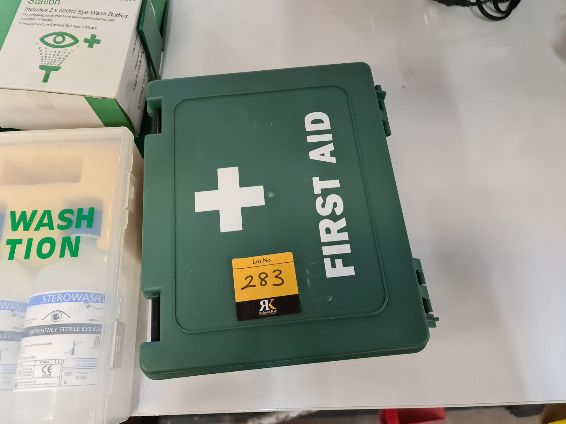 Small quantity of first aid equipment - Image 4 of 4