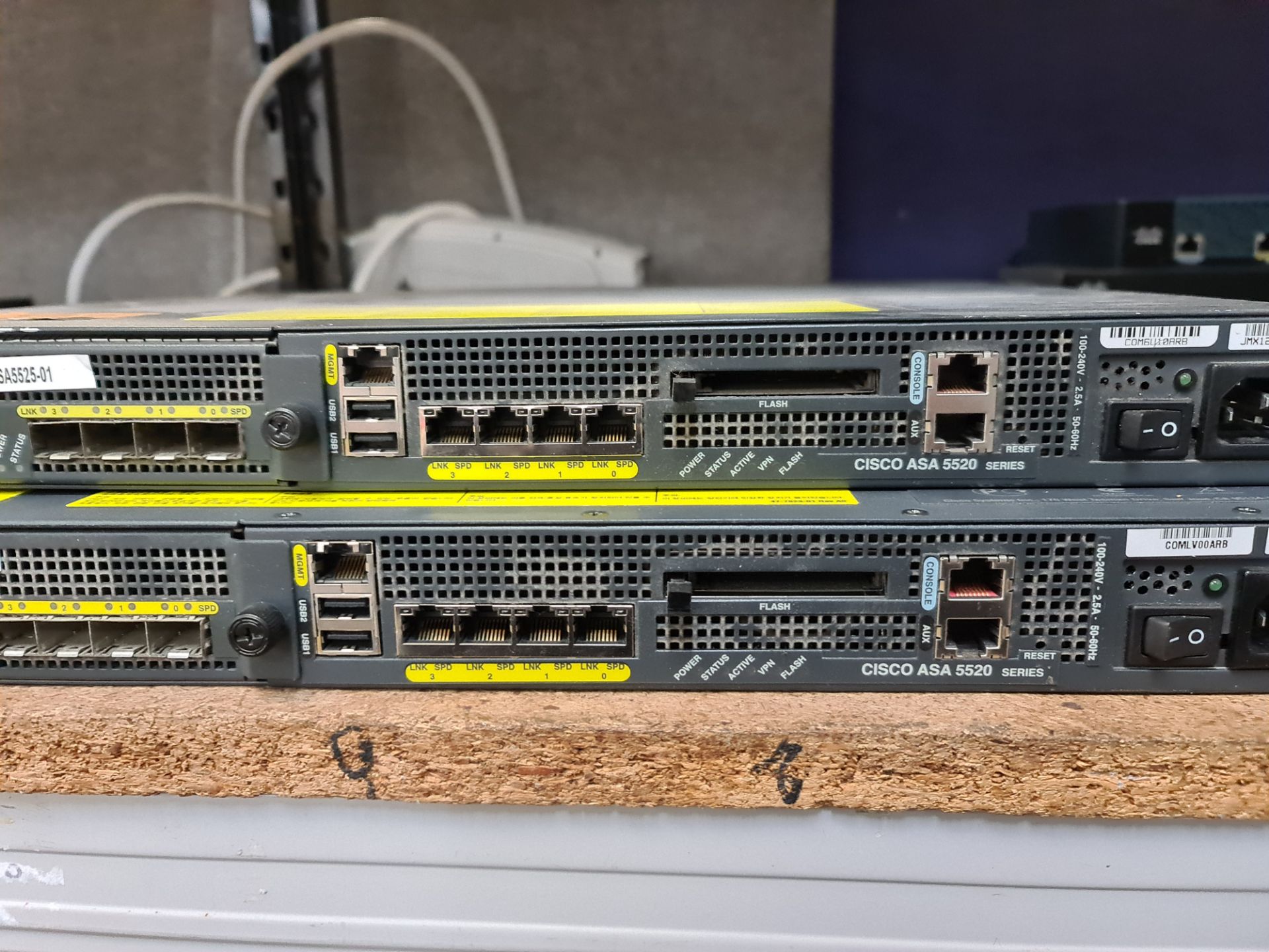 2 off Cisco ASA 5520 Series switches - Image 3 of 6