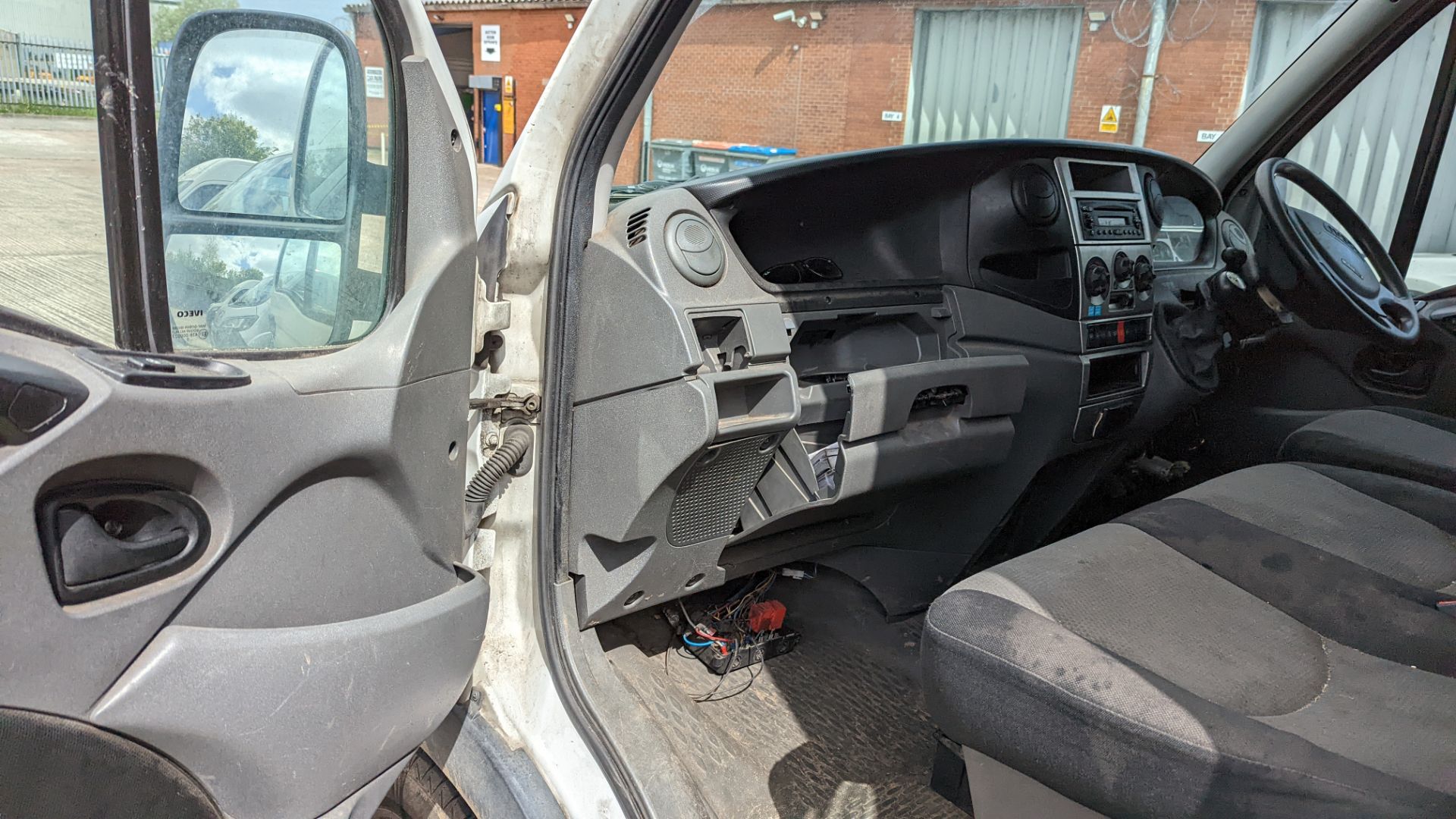 BT60 AYE Iveco Daily 35S11 MWB refrigerated box van with multiple compartments (ex-Tesco), 5 speed a - Image 26 of 47