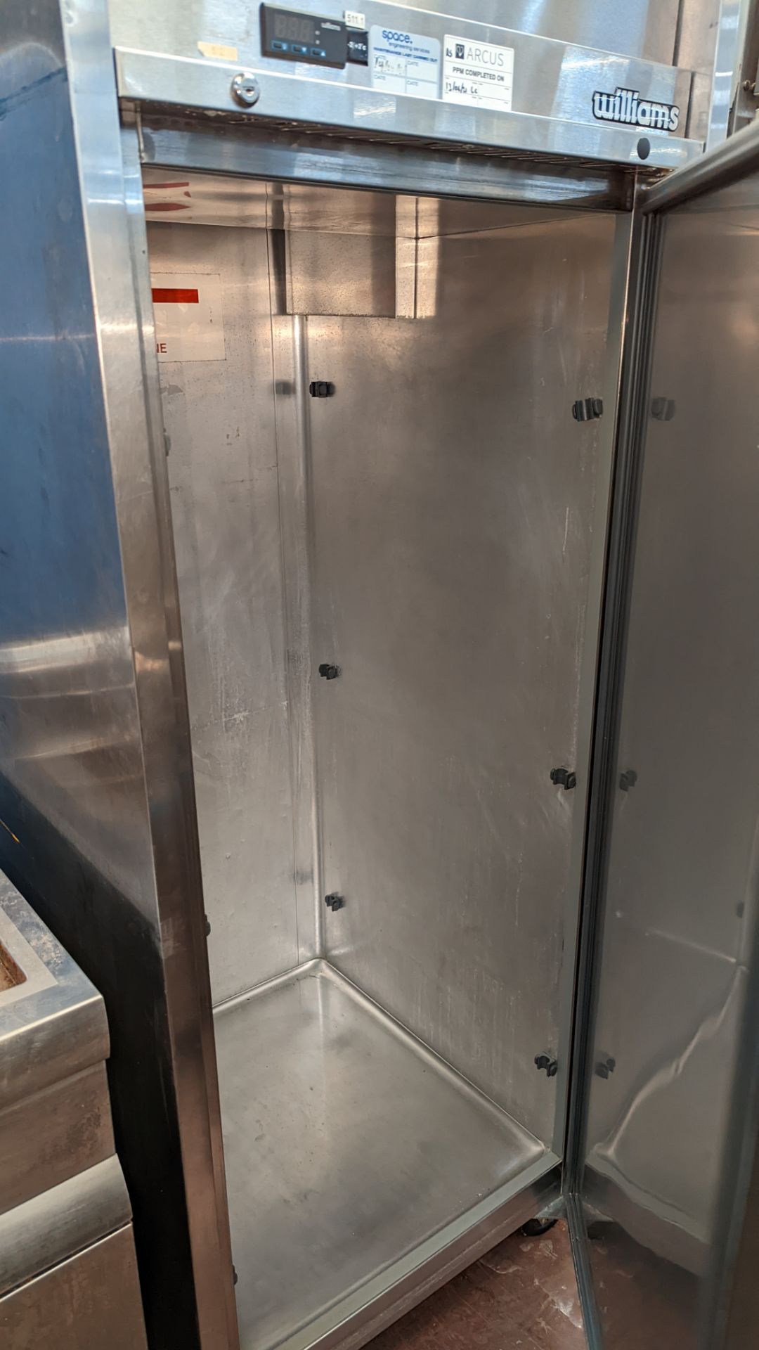 Williams stainless steel commercial fridge - Image 3 of 6