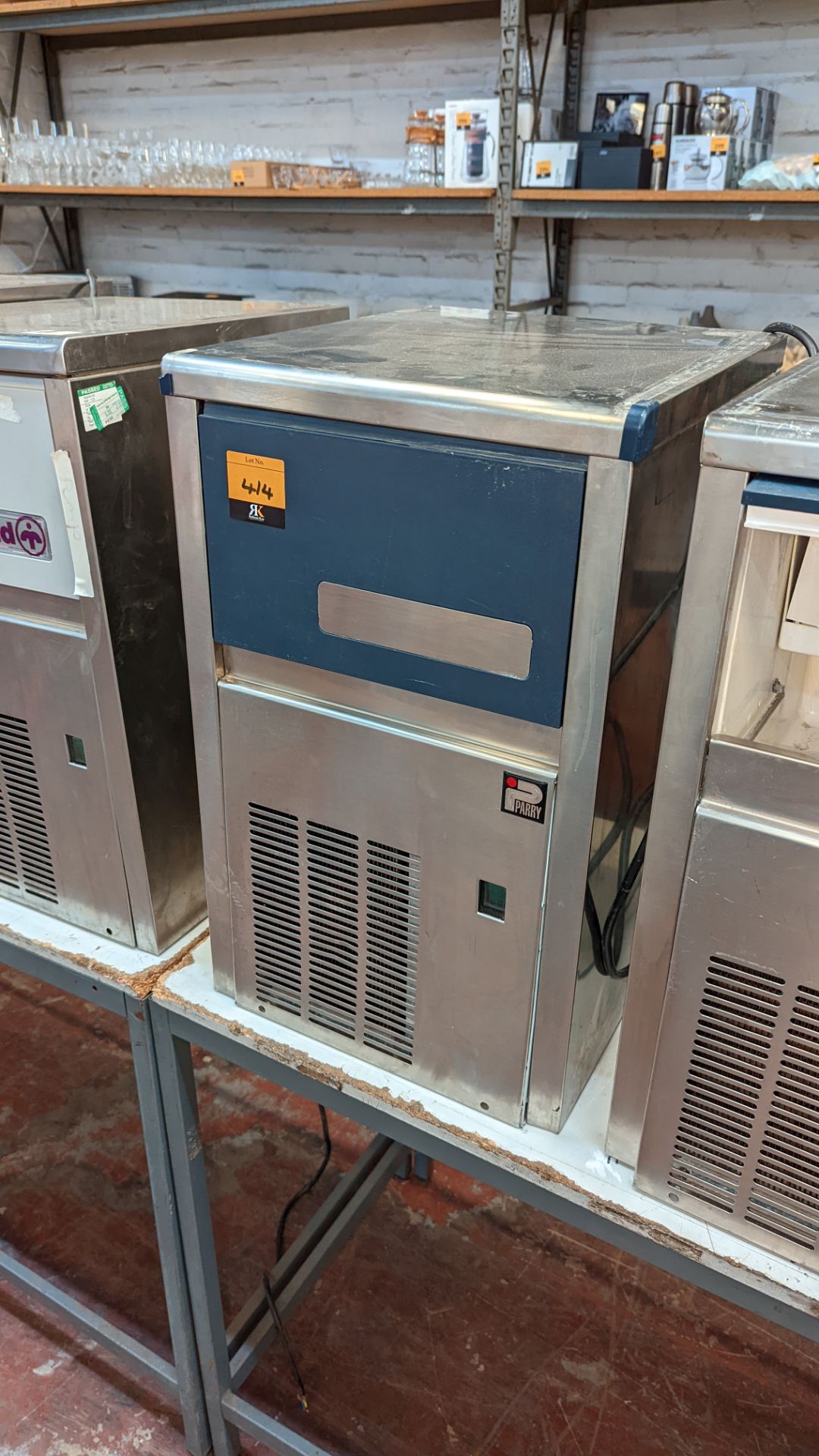 Parry stainless steel compact commercial ice maker model PIM20