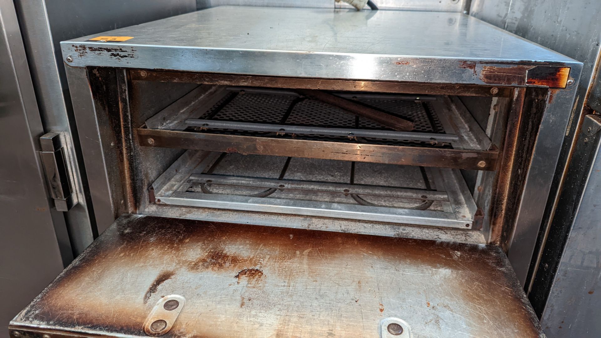 Bakers Pride twin compartment oven - Image 5 of 6