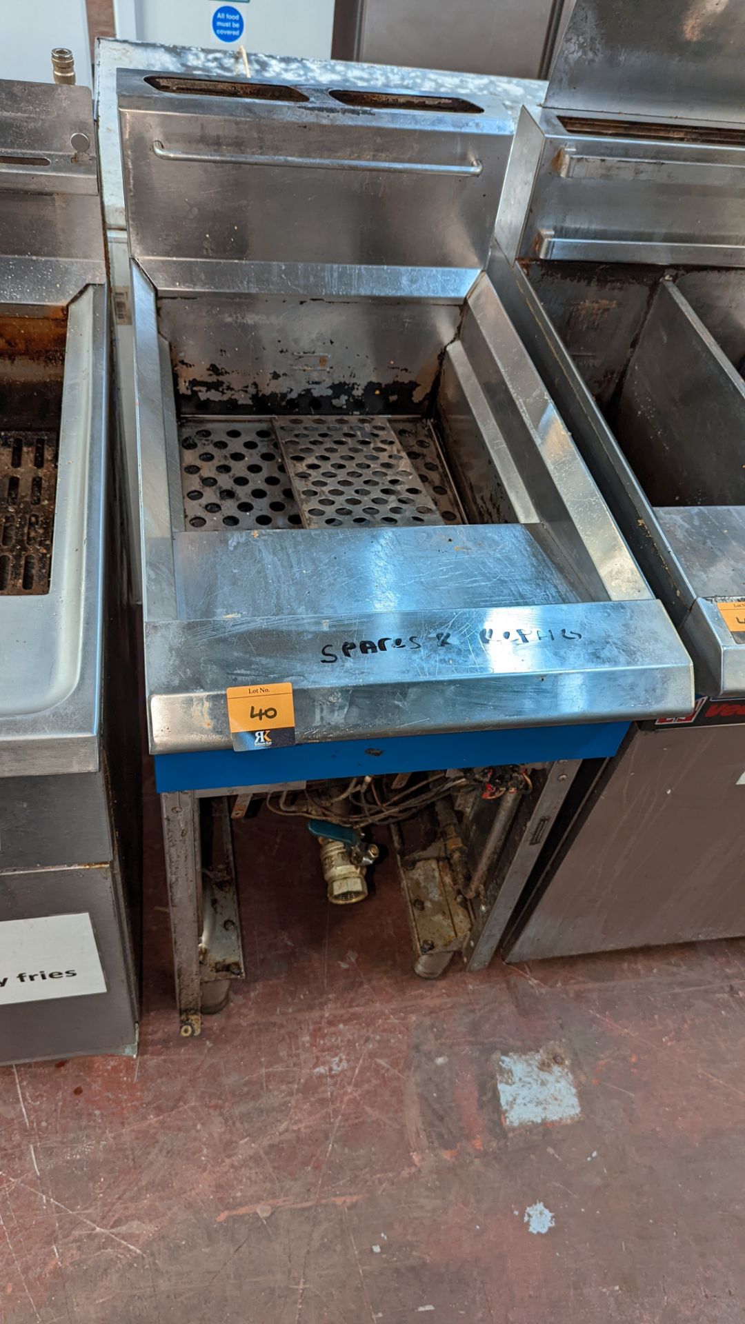 Floor standing fryer - marked as being for spares & repairs - Image 2 of 5