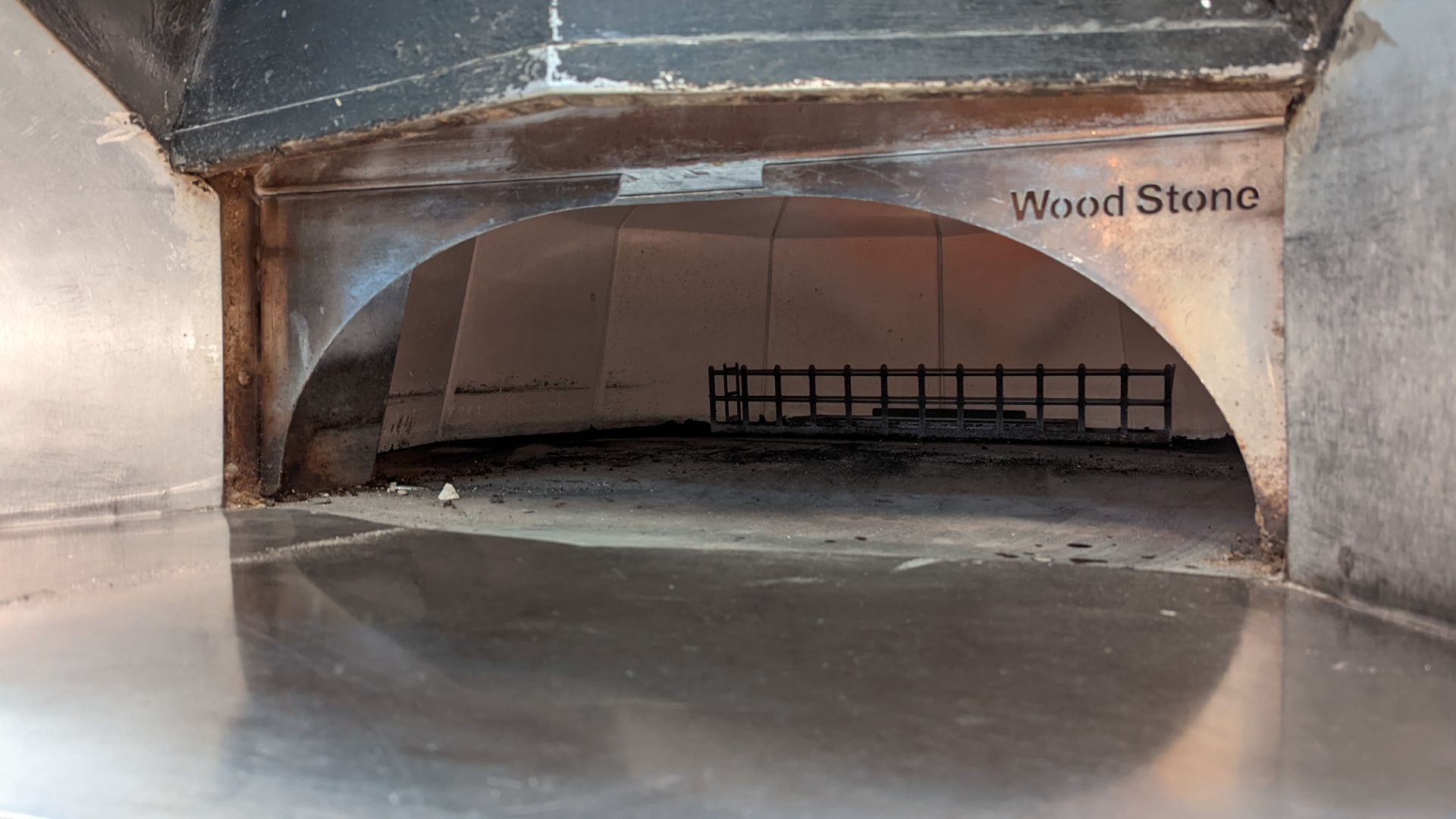 Large Wood Stone pizza oven on stand - Image 8 of 15