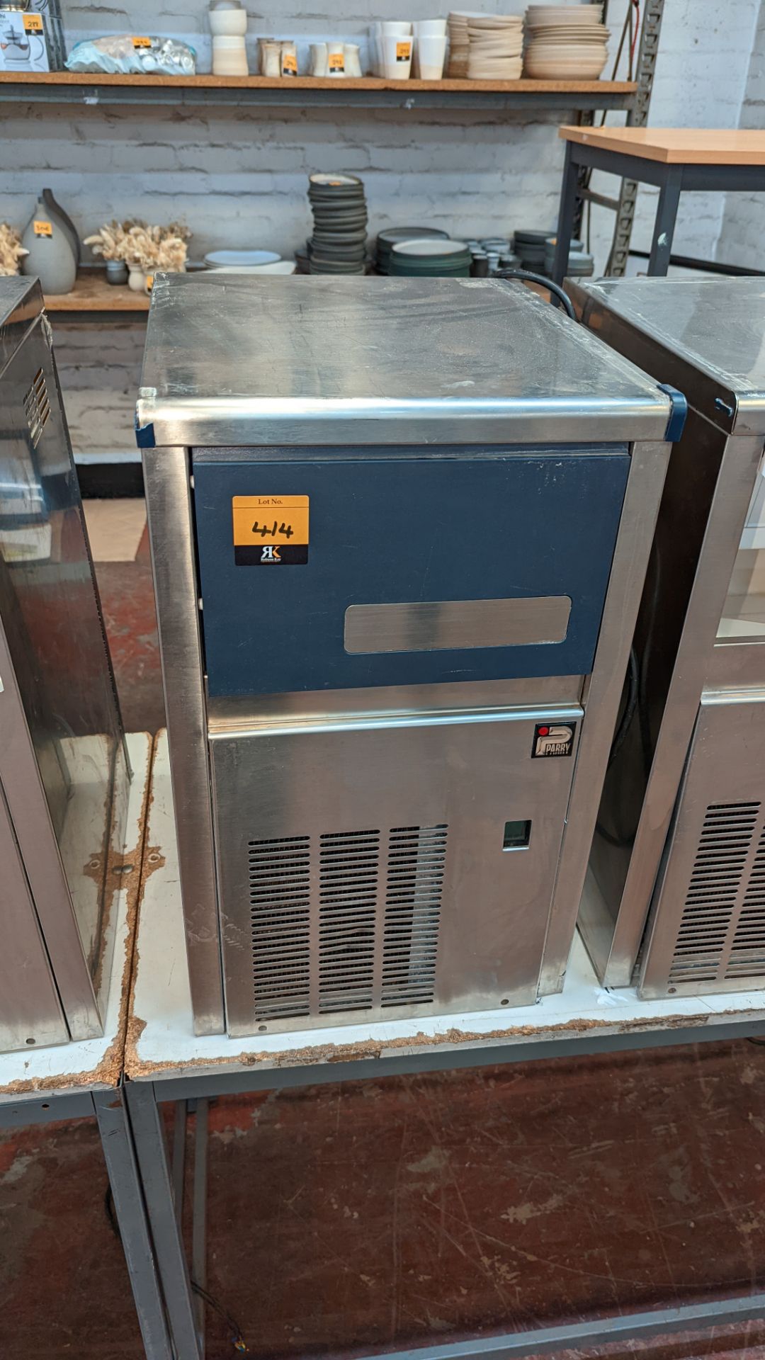 Parry stainless steel compact commercial ice maker model PIM20 - Image 2 of 5