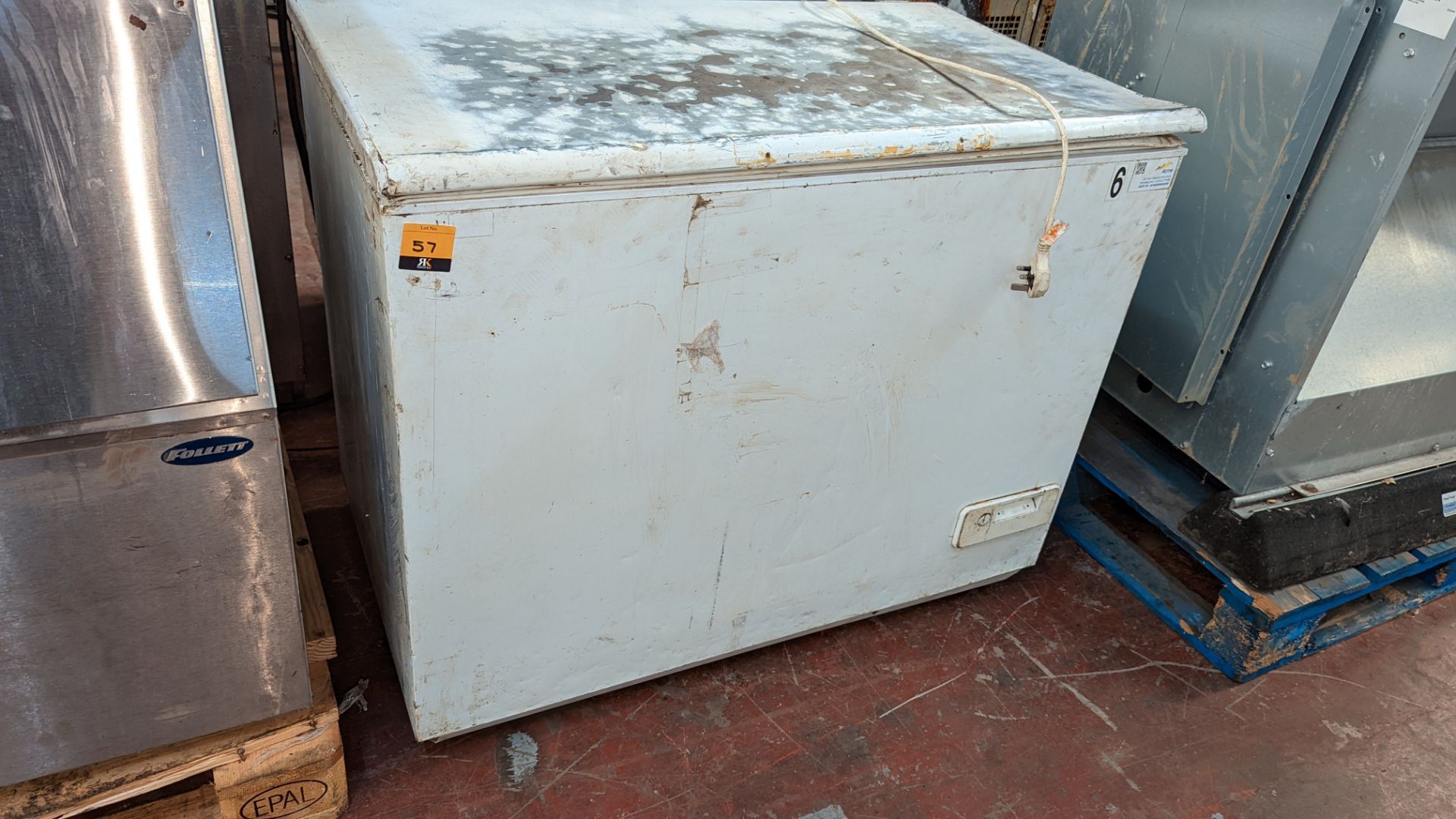 Domestic chest freezer - Image 2 of 4