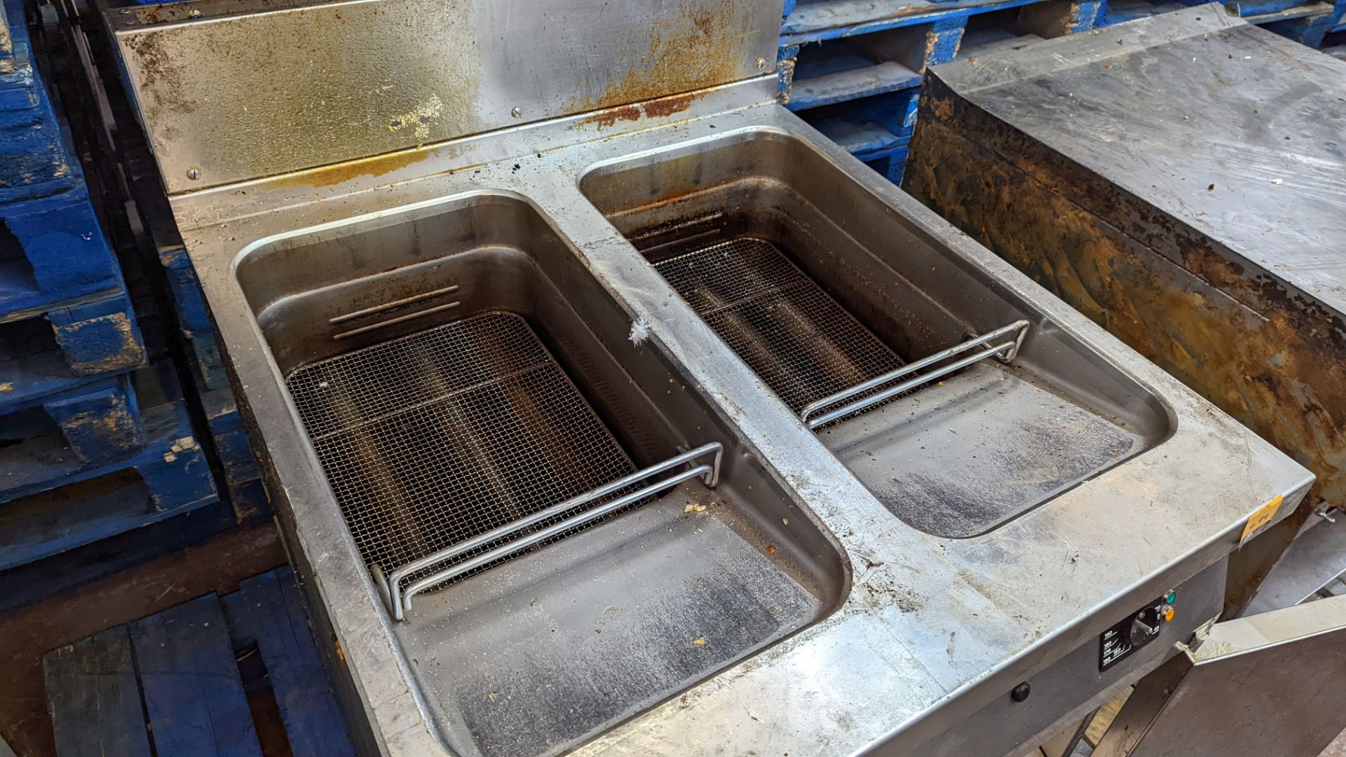 2 assorted pieces of Angelo Po catering equipment comprising twin well fryer & cupboard - Image 8 of 12