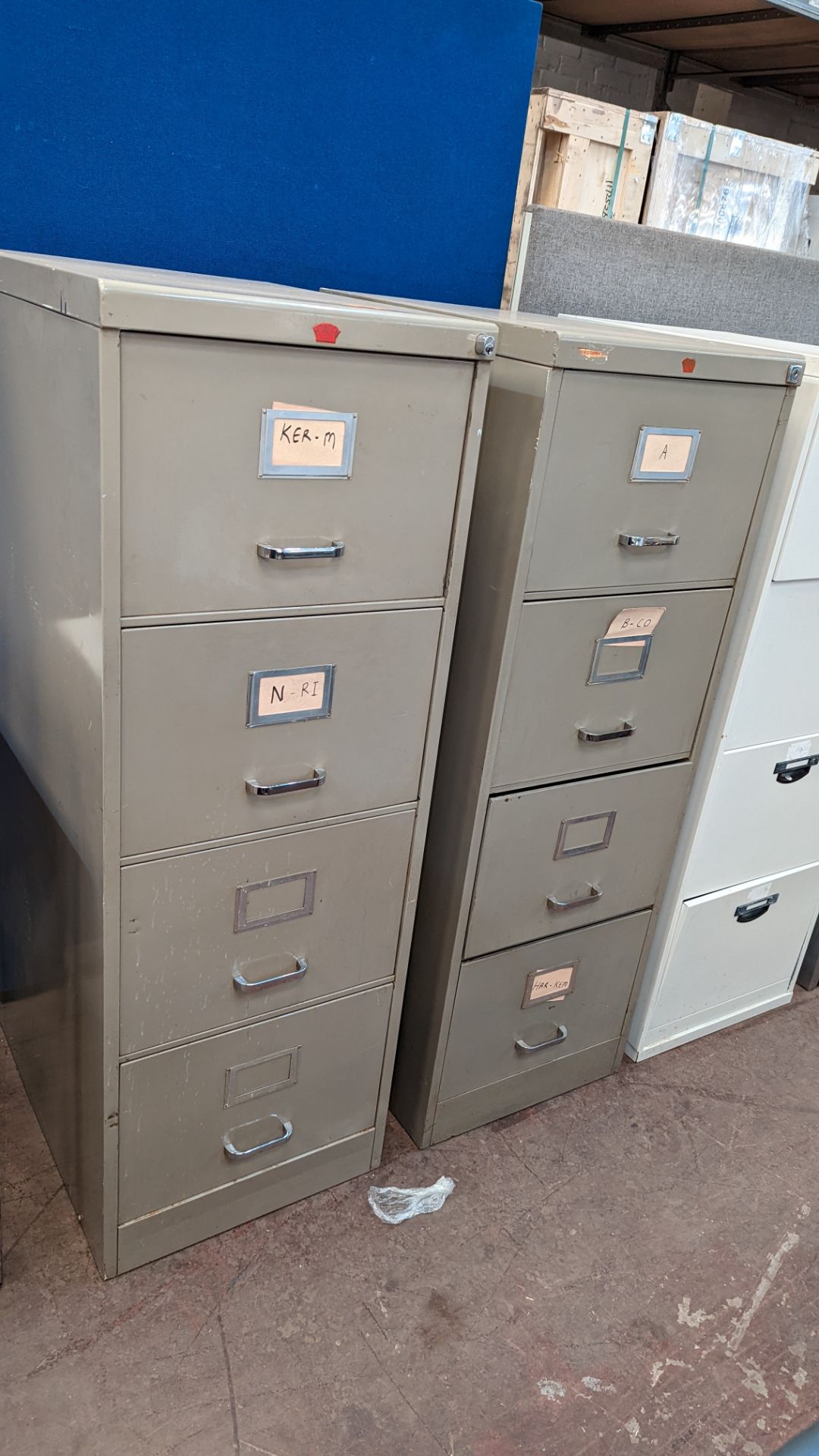 2 off dark grey metal 4-drawer filing cabinets - Image 2 of 4