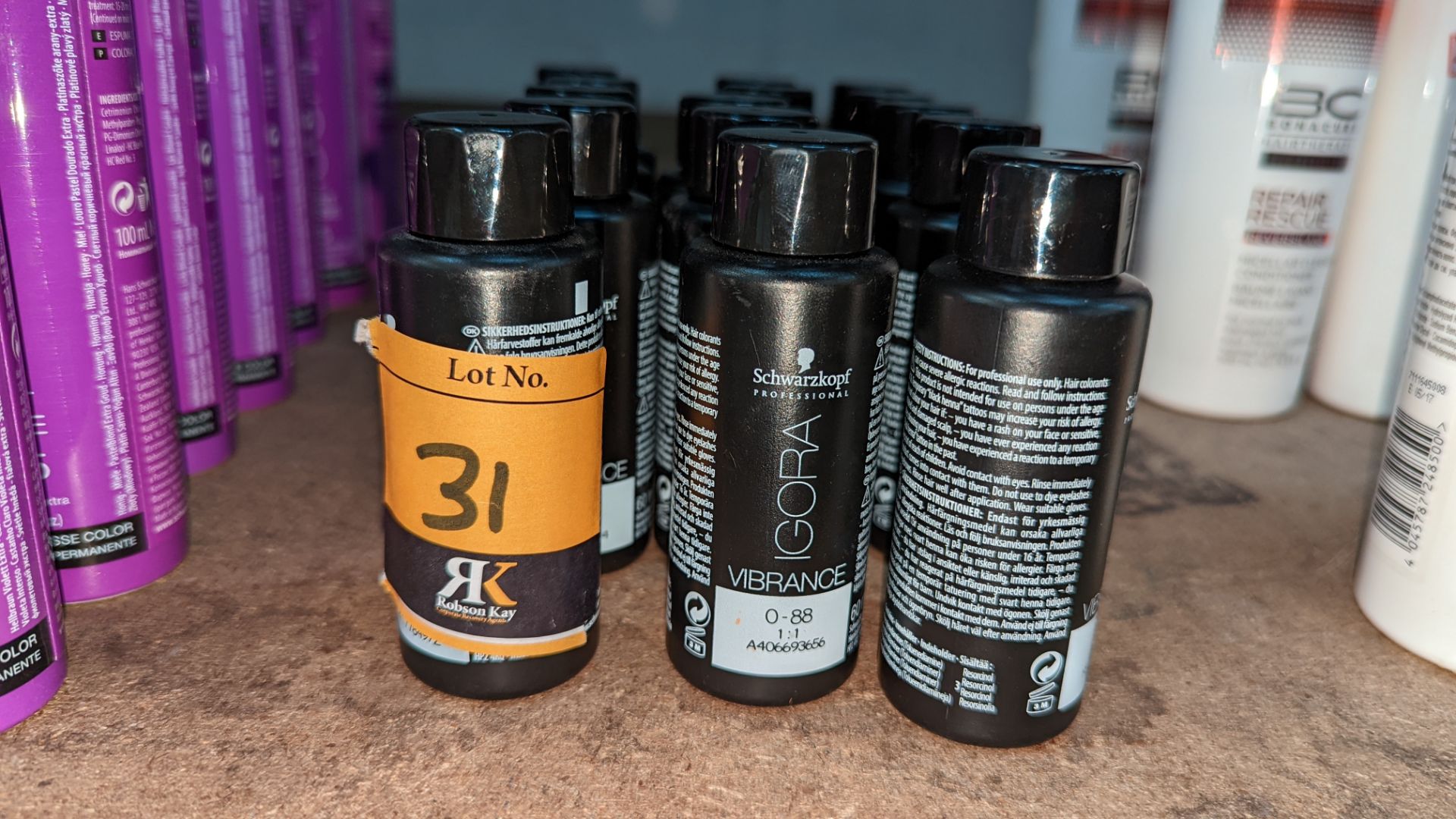 15 assorted small bottles of Schwarzkopf Igora Vibrance products NB. It is possible some of these bo - Image 4 of 4