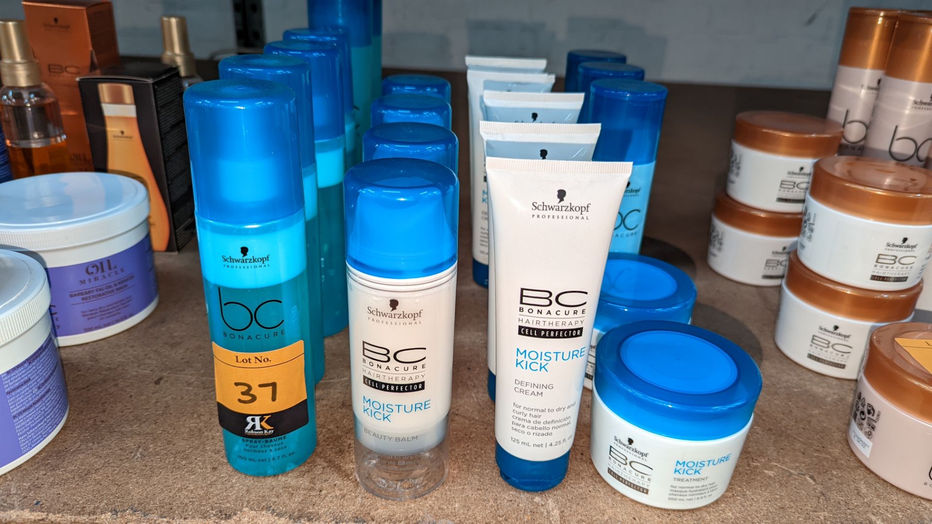 20 assorted bottles, tubes & tubs of Schwarzkopf BC Bonacure Moisture Kick assorted products - Image 2 of 5