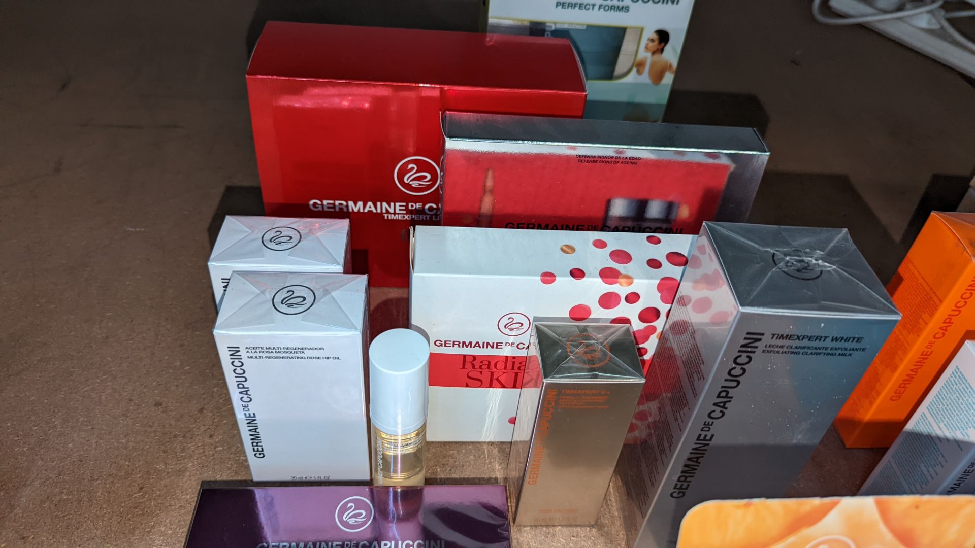 Wide variety of assorted Germaine de Capuccini products - Image 7 of 9