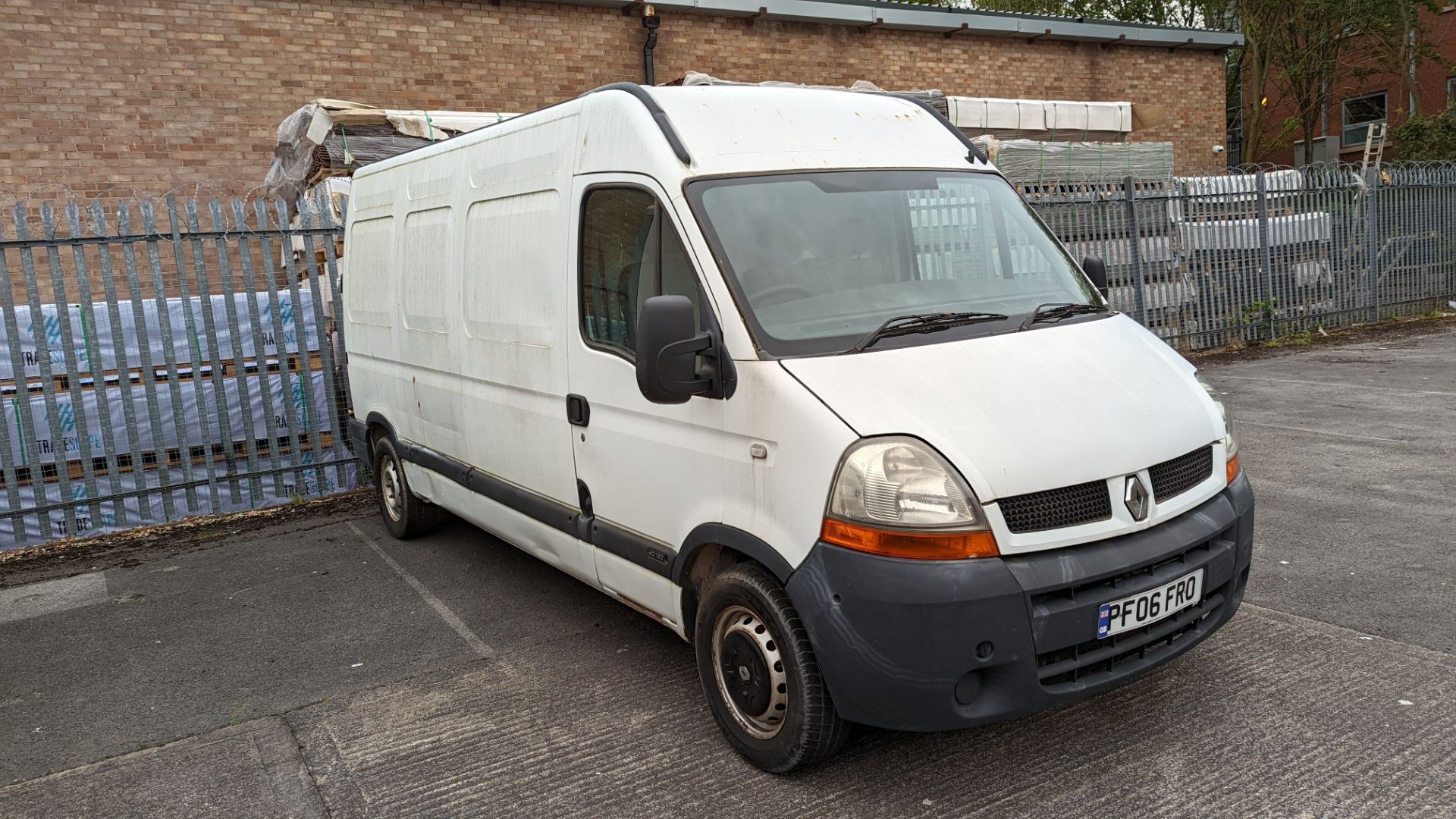 2006 Renault Master dCi 120 panel van L3/H2,