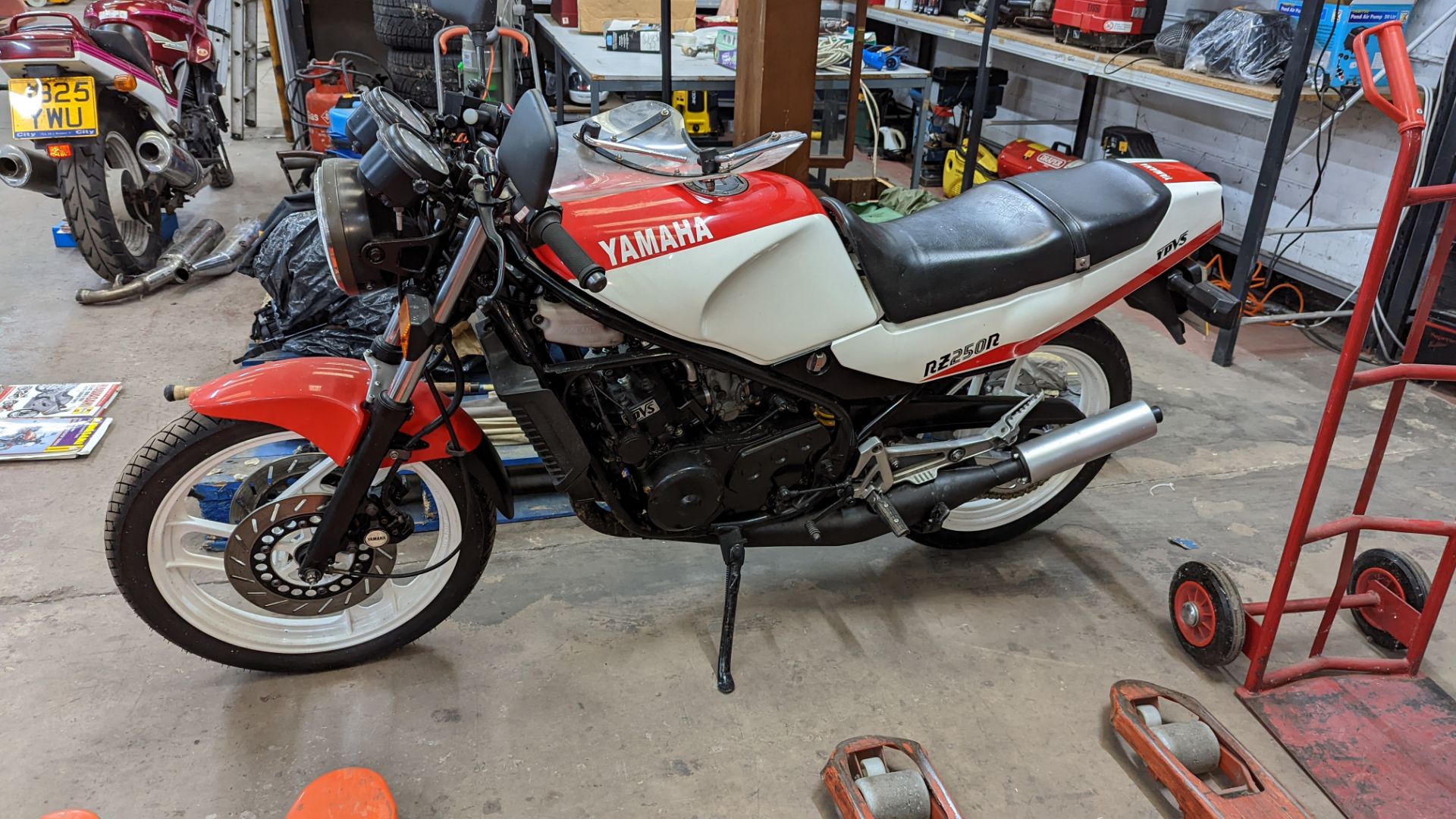 1994 Yamaha RZ250R motorcycle