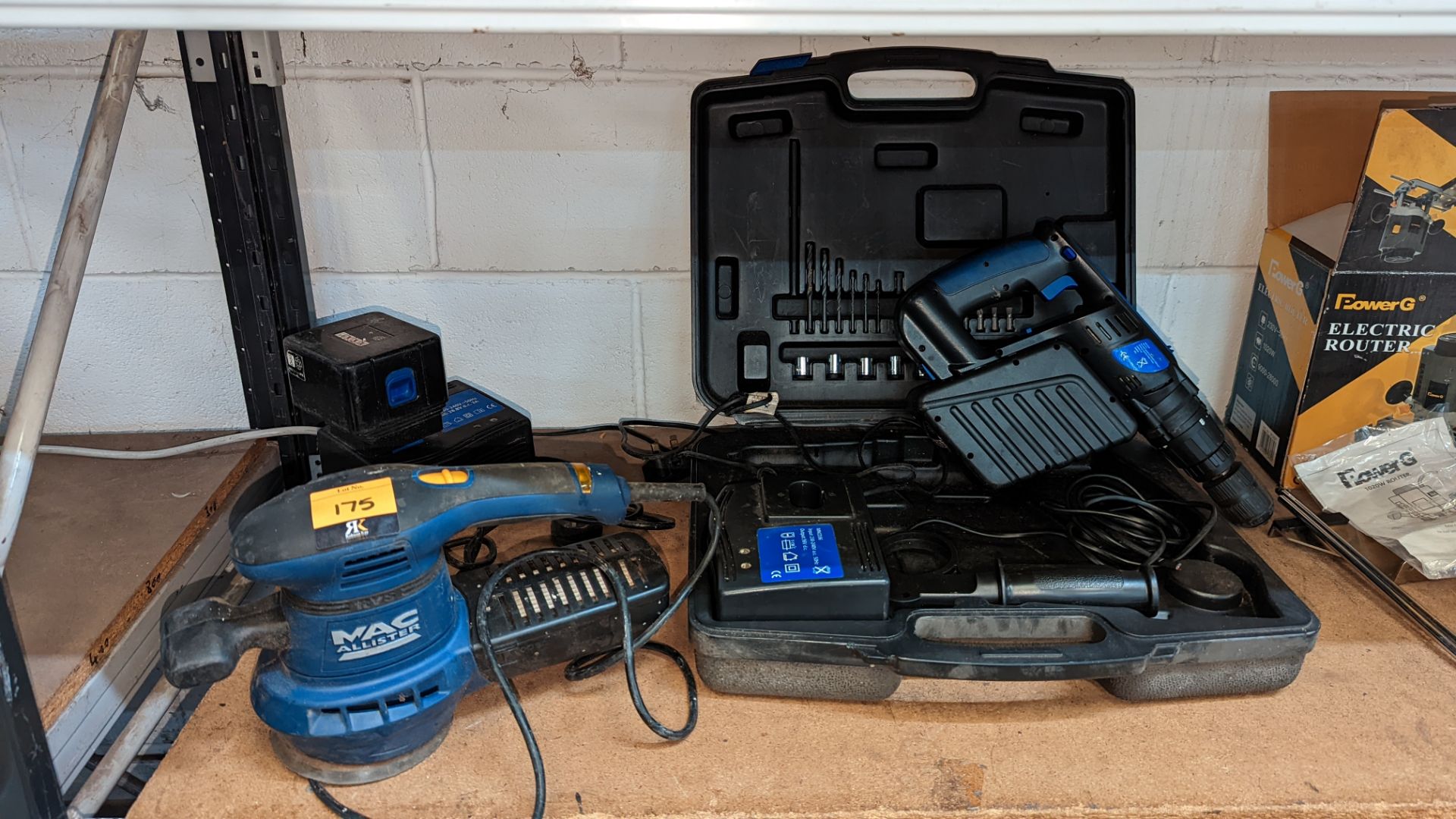 Mixed tool lot comprising Nupower heavy-duty cordless drill with battery & charger (no plug), plus M - Image 2 of 8