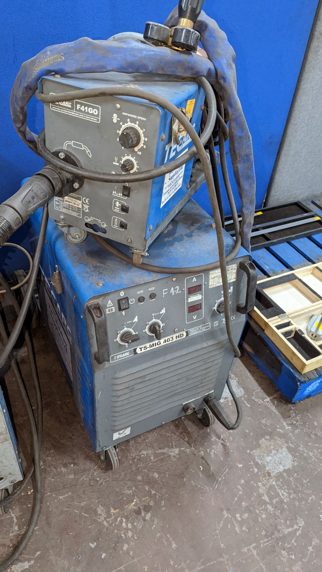 TEC arc welder model TS-MIG403HD plus model F41GO wire feed - Image 7 of 11