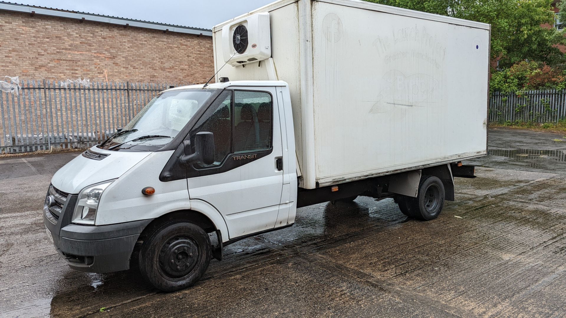 YC58 VOT Ford Transit 115 T350L RWD refrigerated box van, 6 speed manual gearbox, 2402cc diesel engi - Image 2 of 39