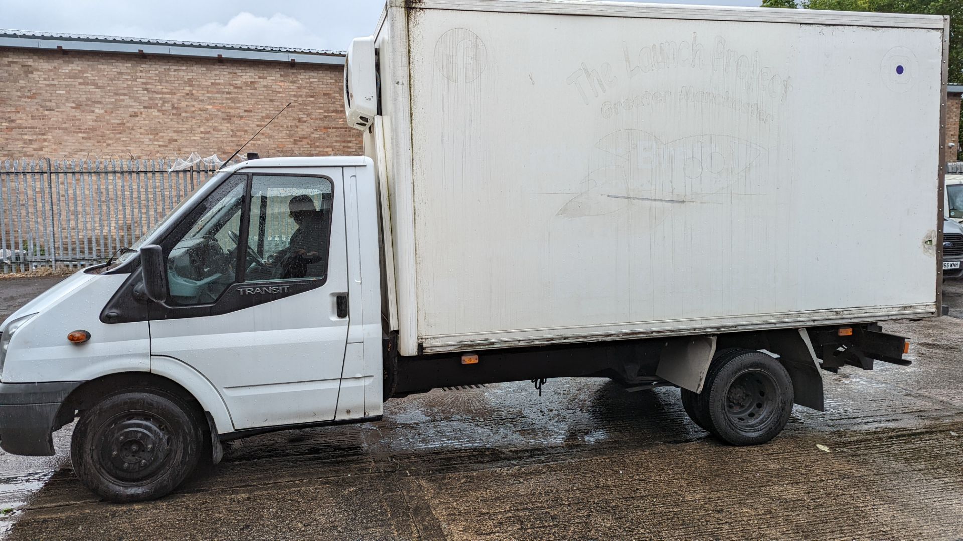 YC58 VOT Ford Transit 115 T350L RWD refrigerated box van, 6 speed manual gearbox, 2402cc diesel engi - Image 4 of 39