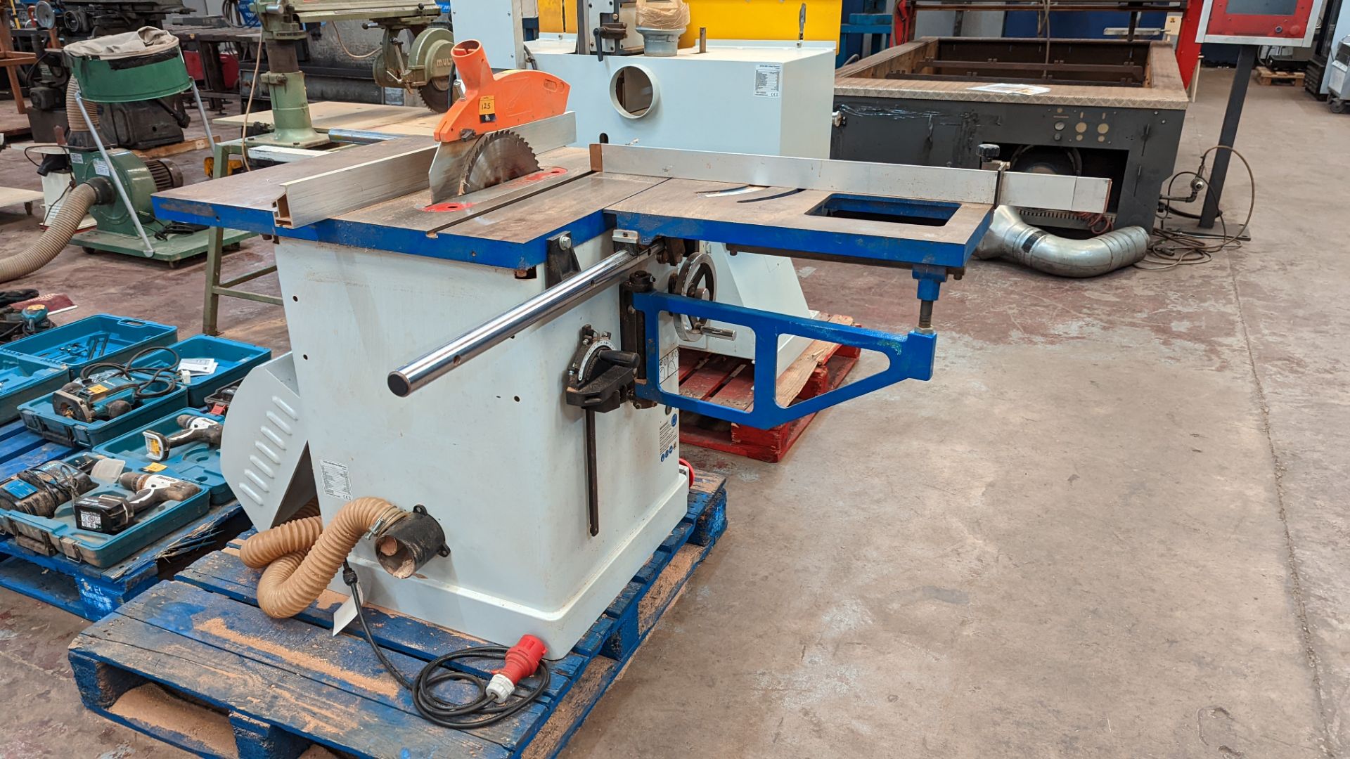 Axminster model TSCE-12R Industrial Series 350mm table saw - Image 3 of 18