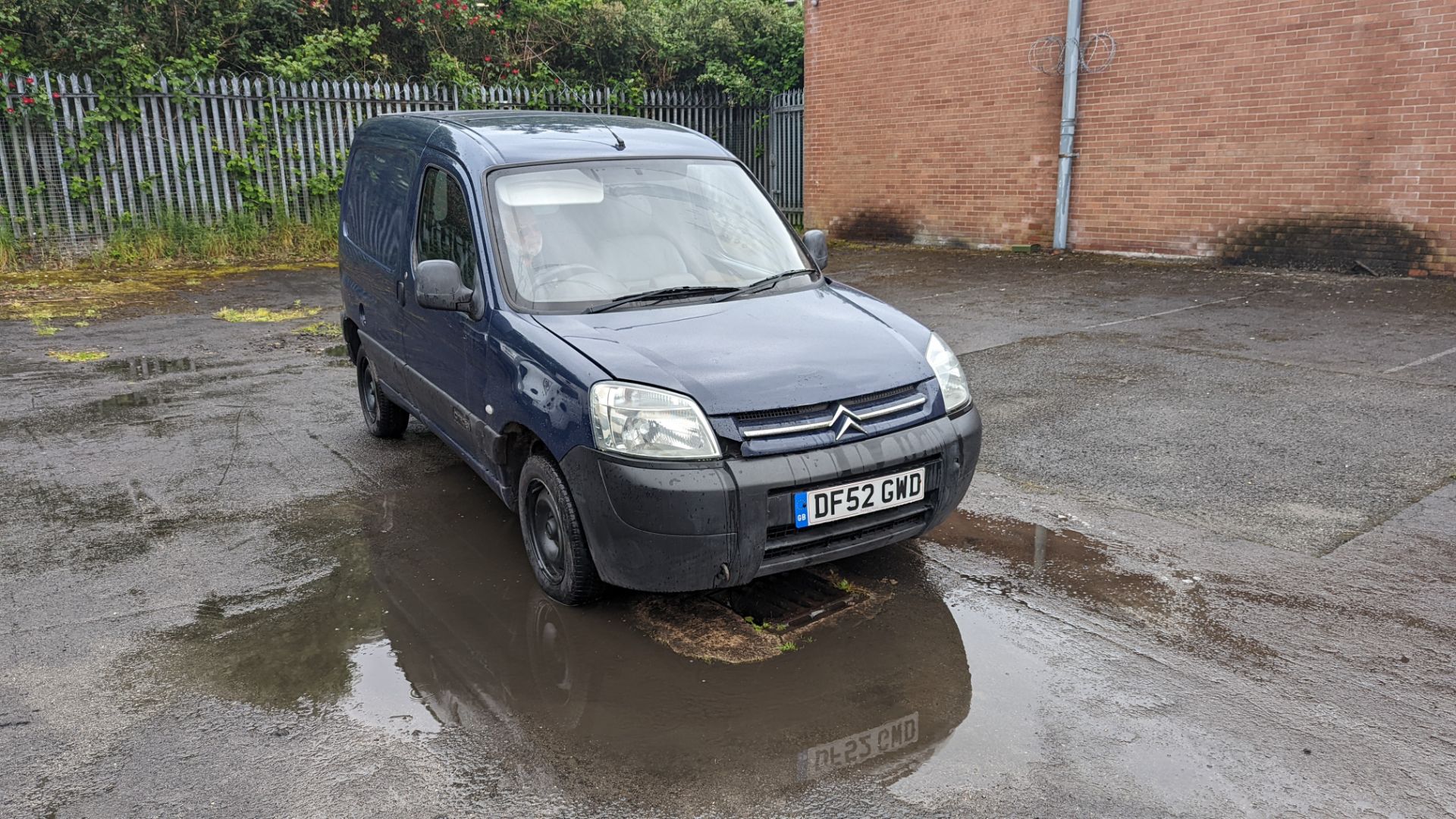 DF52 GWD Citroen Berlingo 1.9D 600 car derived van 5-speed manual gearbox, 1868cc diesel engine. Co