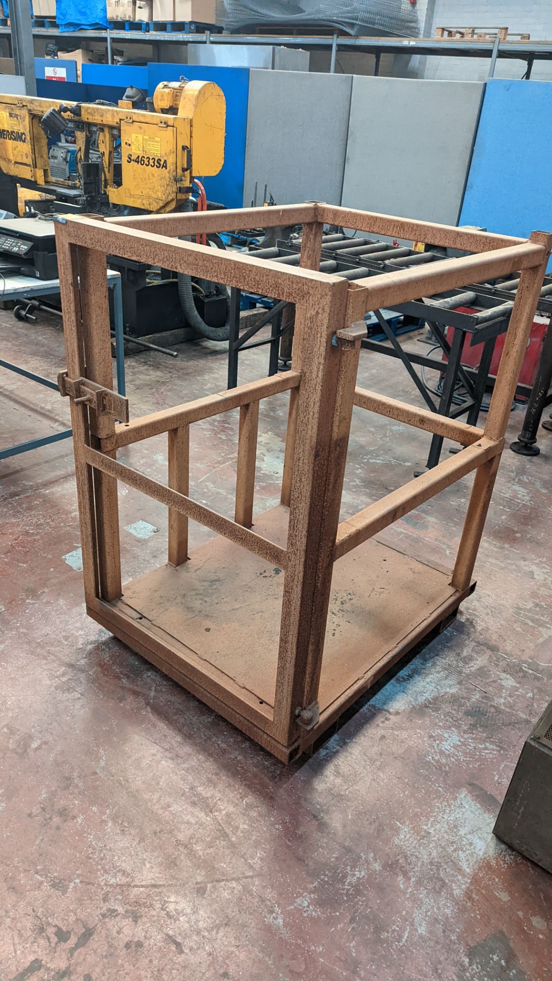 Forkliftable cage