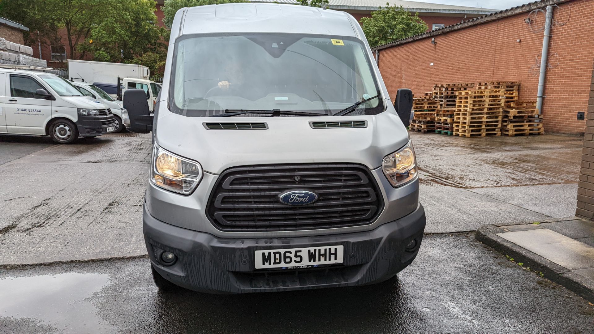 MD65 WHH Ford Transit 350, 6-speed manual gearbox, 2198cc diesel engine, 5981mm x 2550mm. Colour: Si - Image 5 of 51