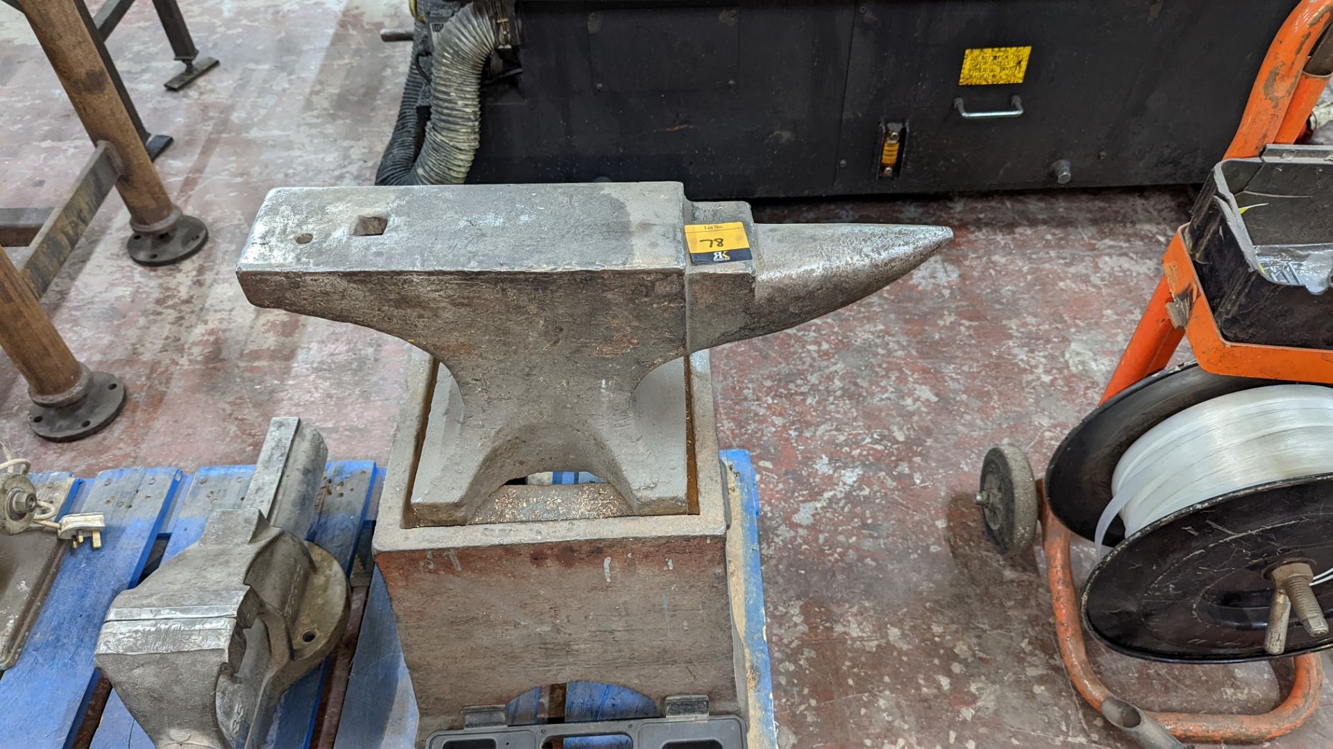 Anvil & stand