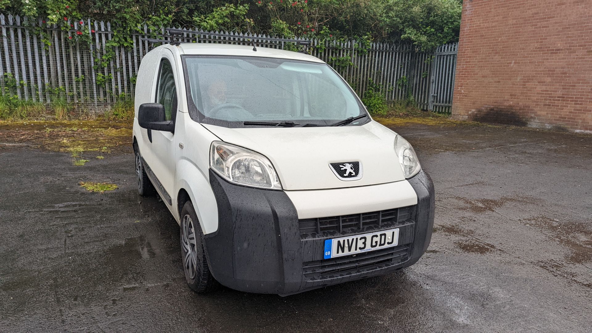 NV13 GDJ, Peugeot Bipper S HDI panel van, 5-speed manual gearbox, 1248cc, diesel engine. Colour: W - Image 2 of 43