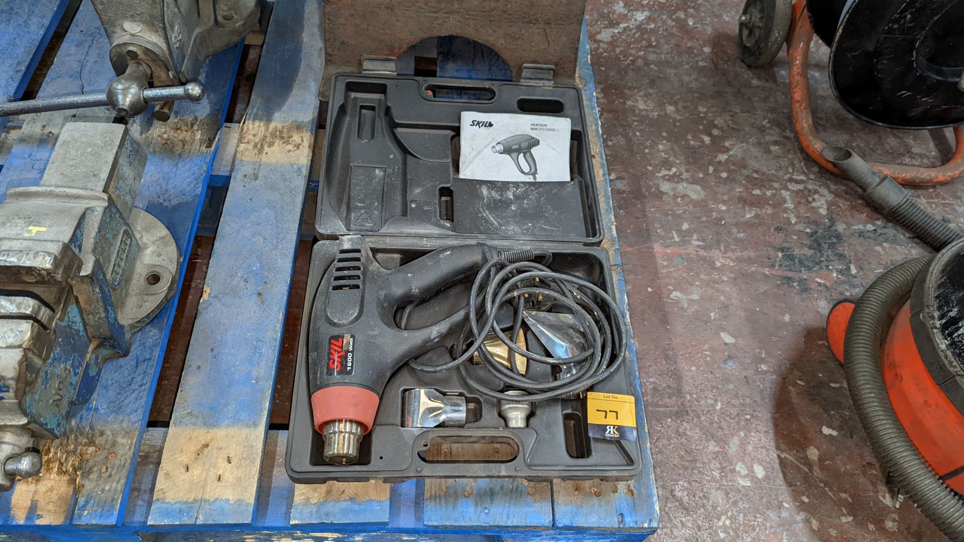 Skill heat gun in case with ancillaries, 1600w - Image 2 of 6