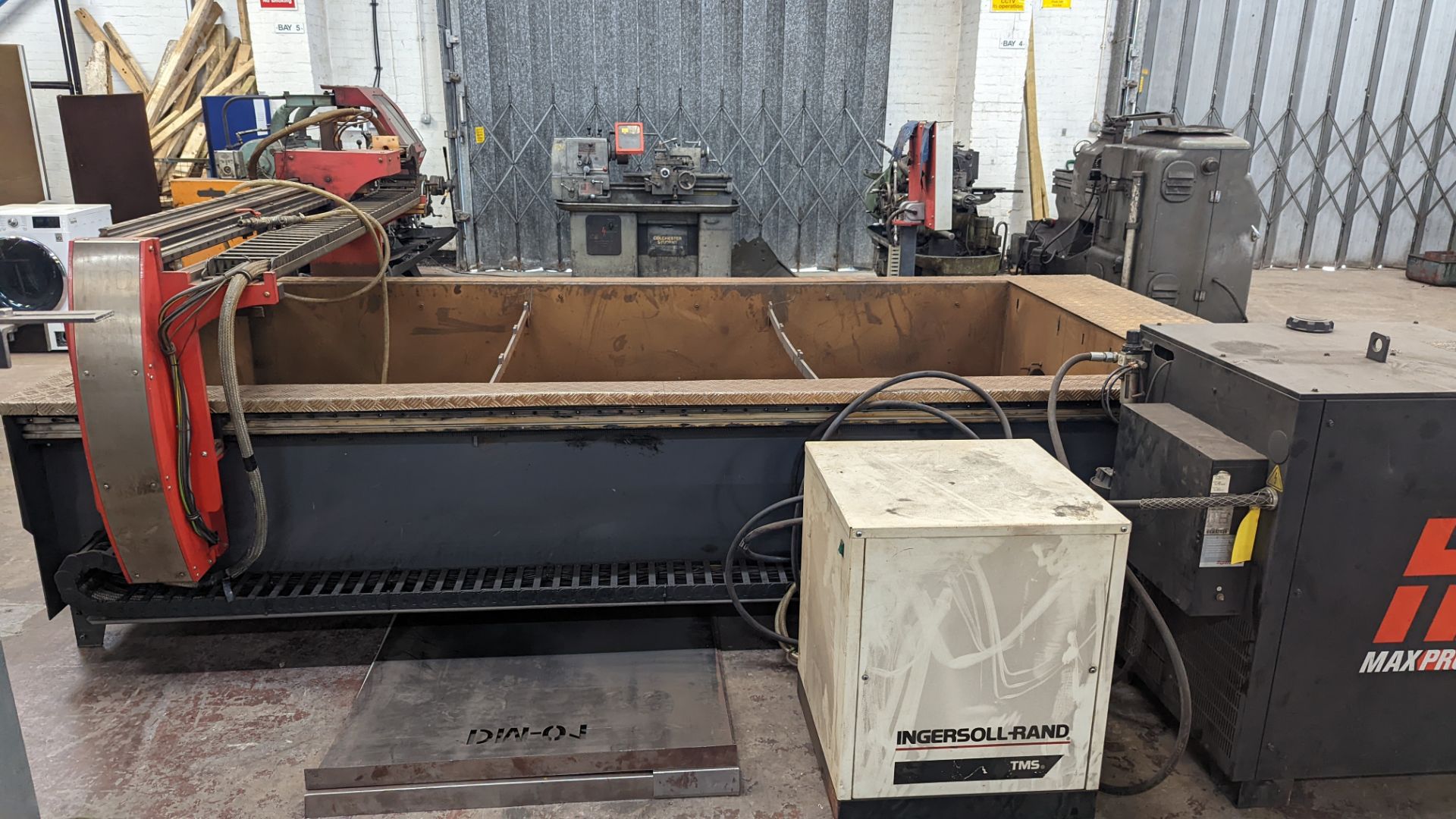 Plasma cutting system comprising Hypertherm Maxpro 200, Techserv Blue Marlin 3 x 1.5 table, machine - Image 16 of 27