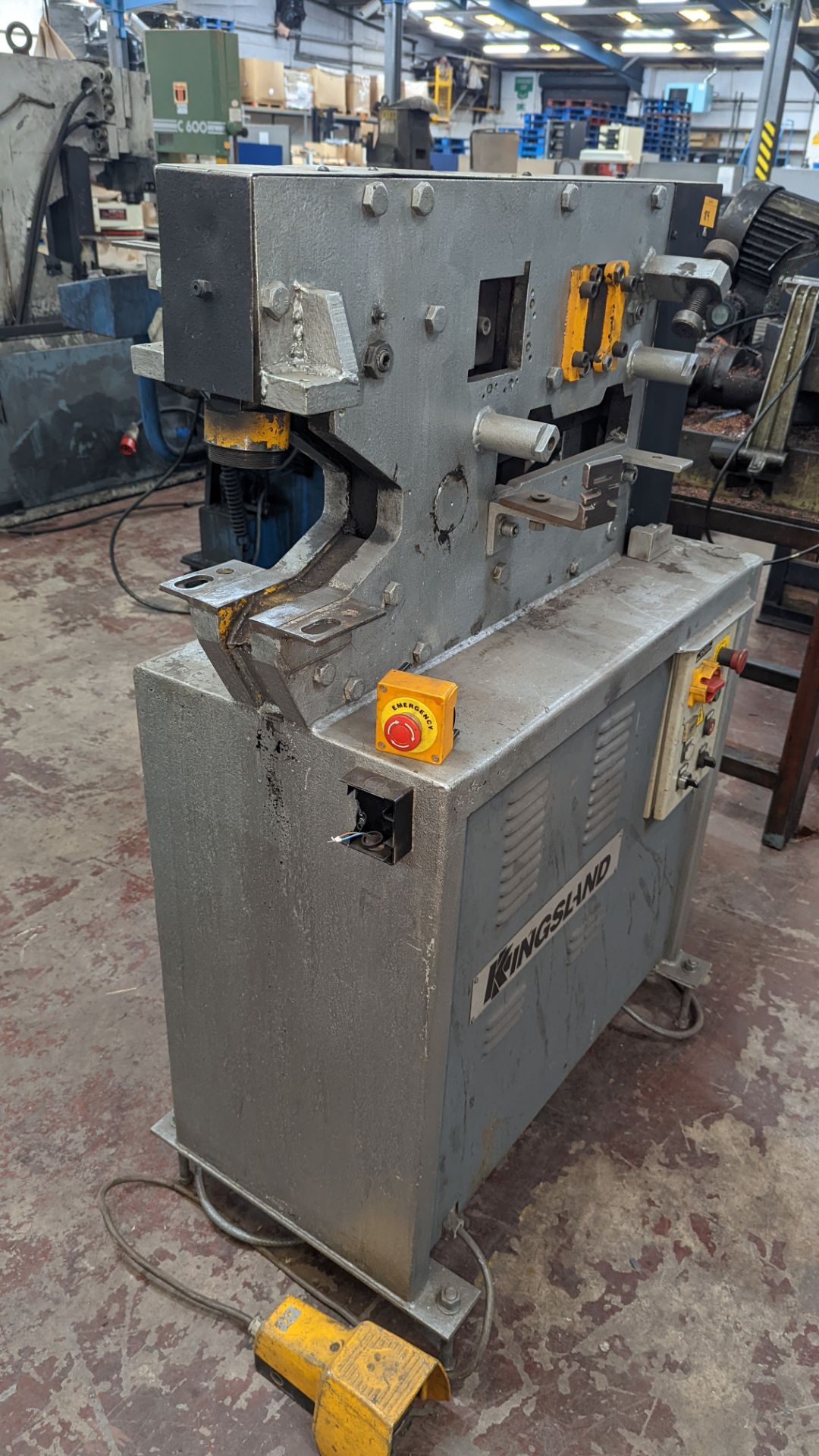 Kingsland Compact 40 steelworker (punching, shearing, angle cutting & section cutting) - Image 5 of 17