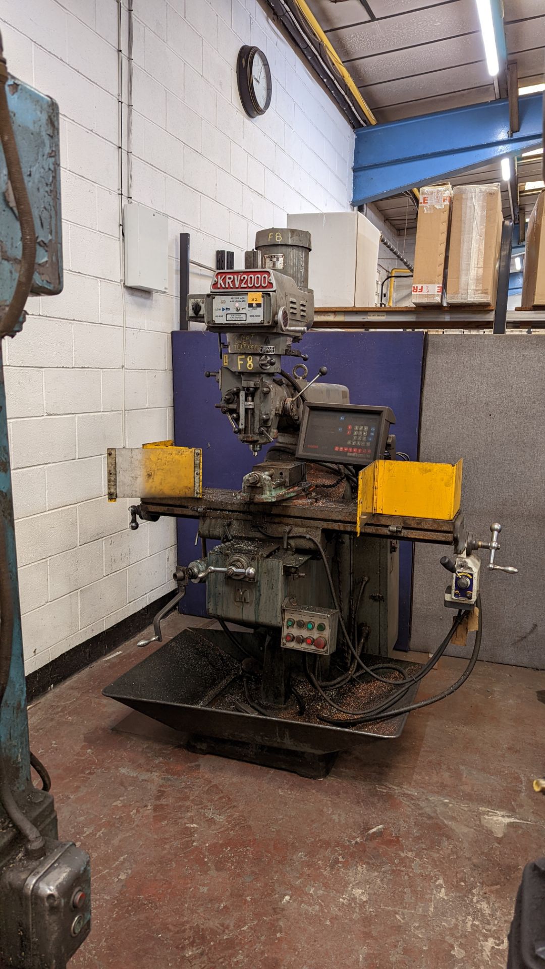 KRV2000 turret milling machine with Newell DP7 DRO & Align CE-500S power feed