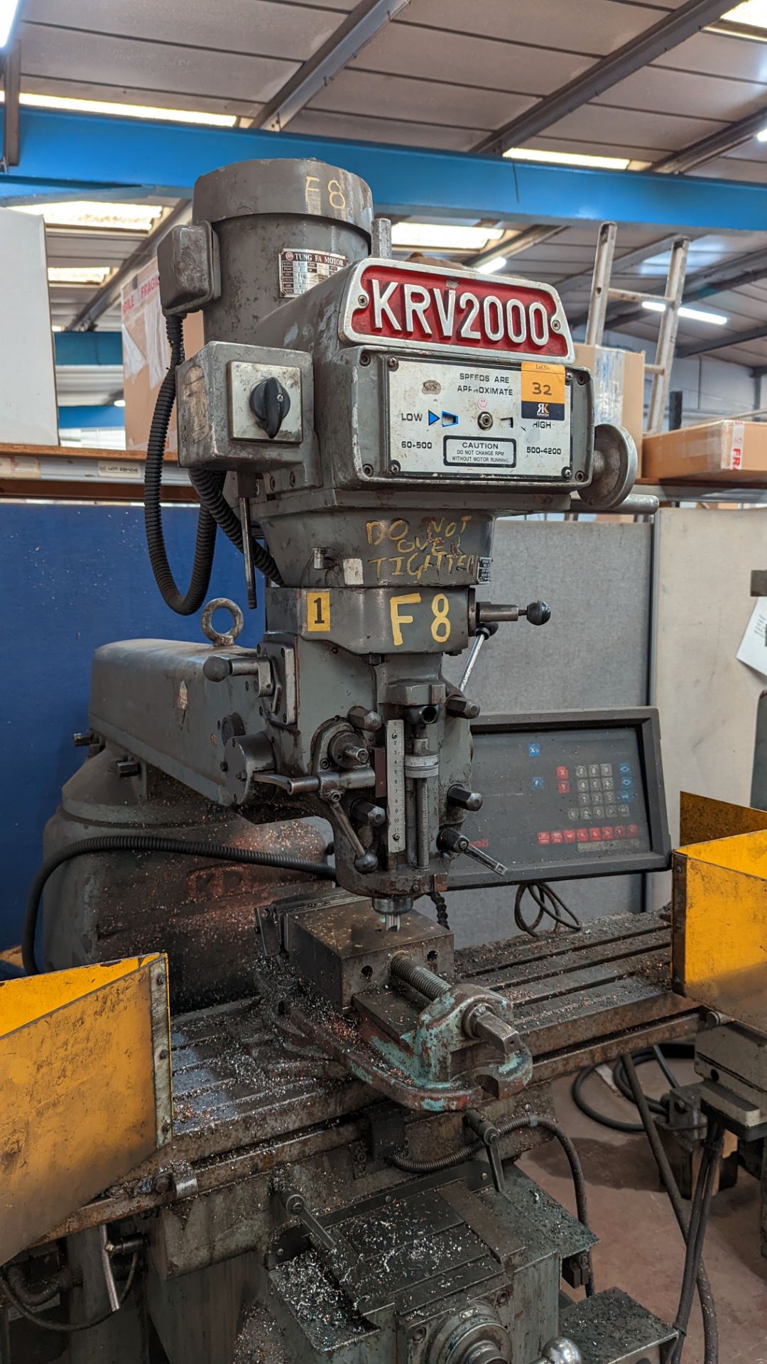 KRV2000 turret milling machine with Newell DP7 DRO & Align CE-500S power feed - Image 6 of 16