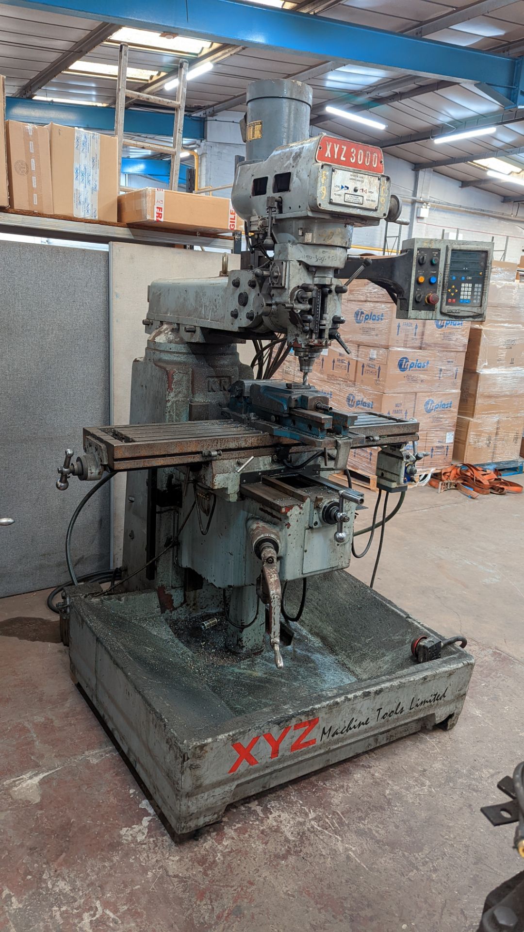 XYZ 3000 KR-V3000 turret mill with Newell DRO & Align CE-500S power feed - Image 5 of 16